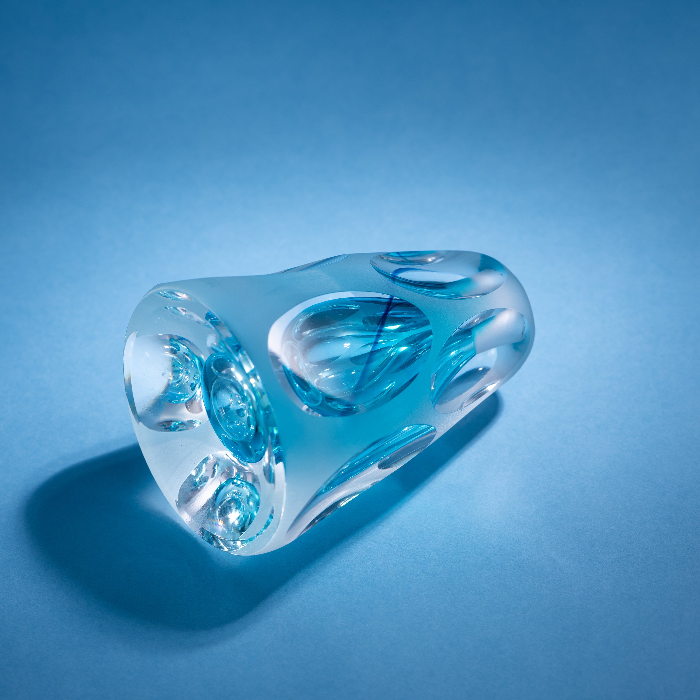 Erinnerungen an die Farben des Himmels Blau Parfümflasche