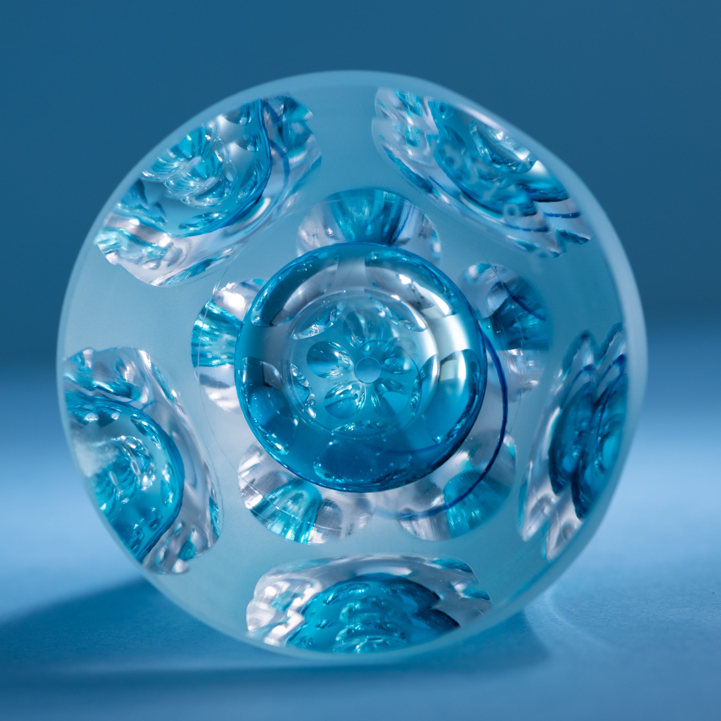 Erinnerungen an die Farben des Himmels Blau Parfümflasche