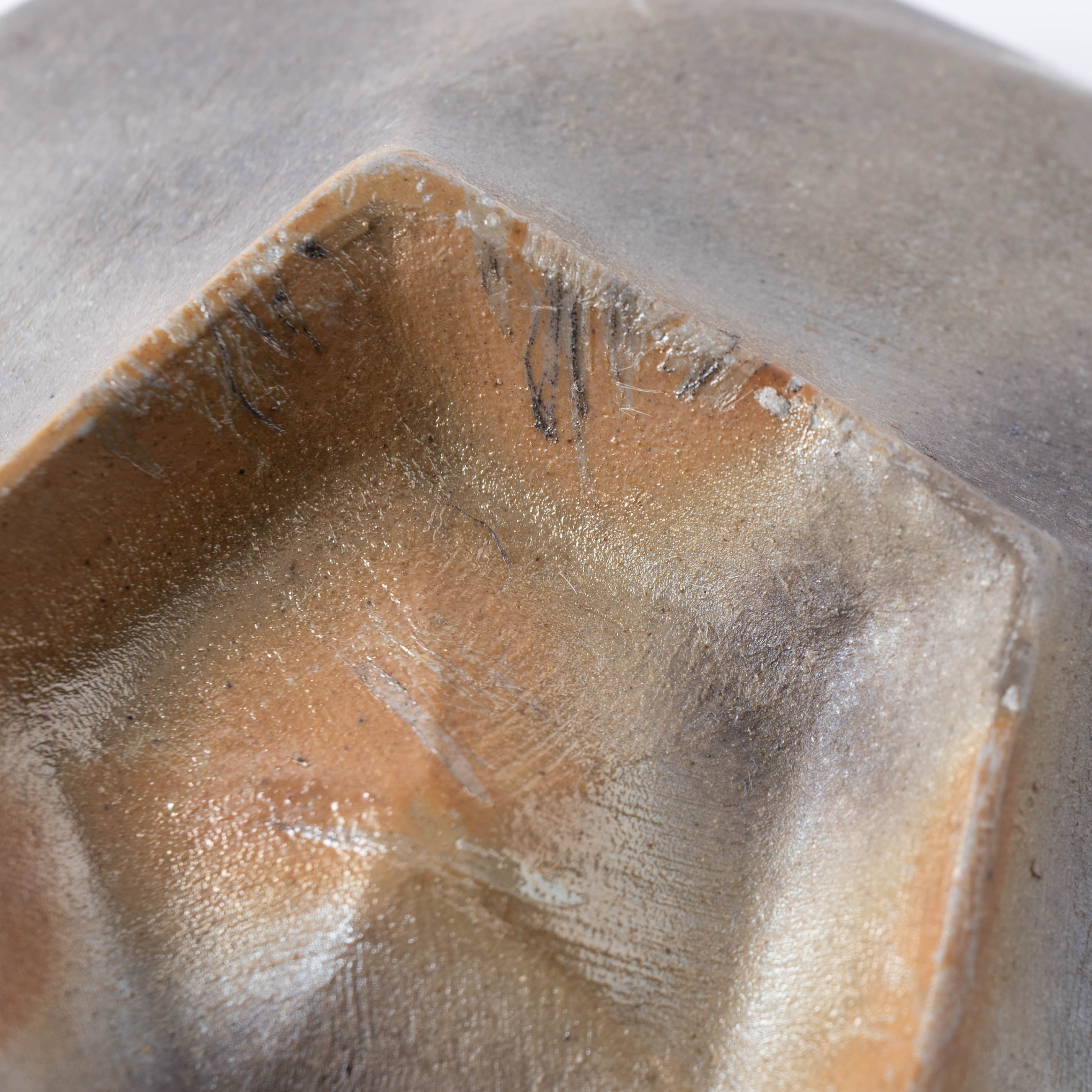 Ao-Bizen Five-Sided Matcha Bowl