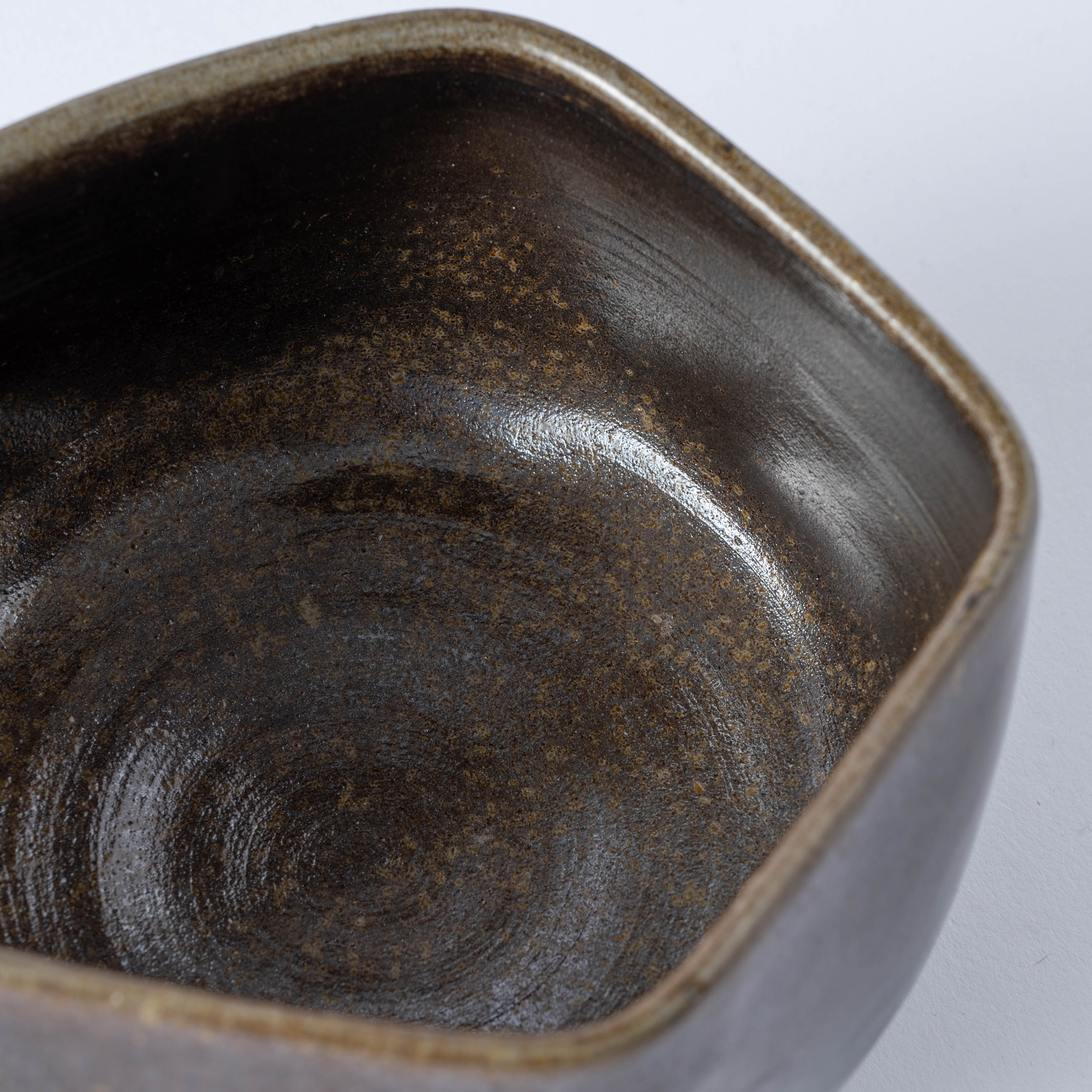 Hikidashi-Guro Five-Sided Matcha Bowl