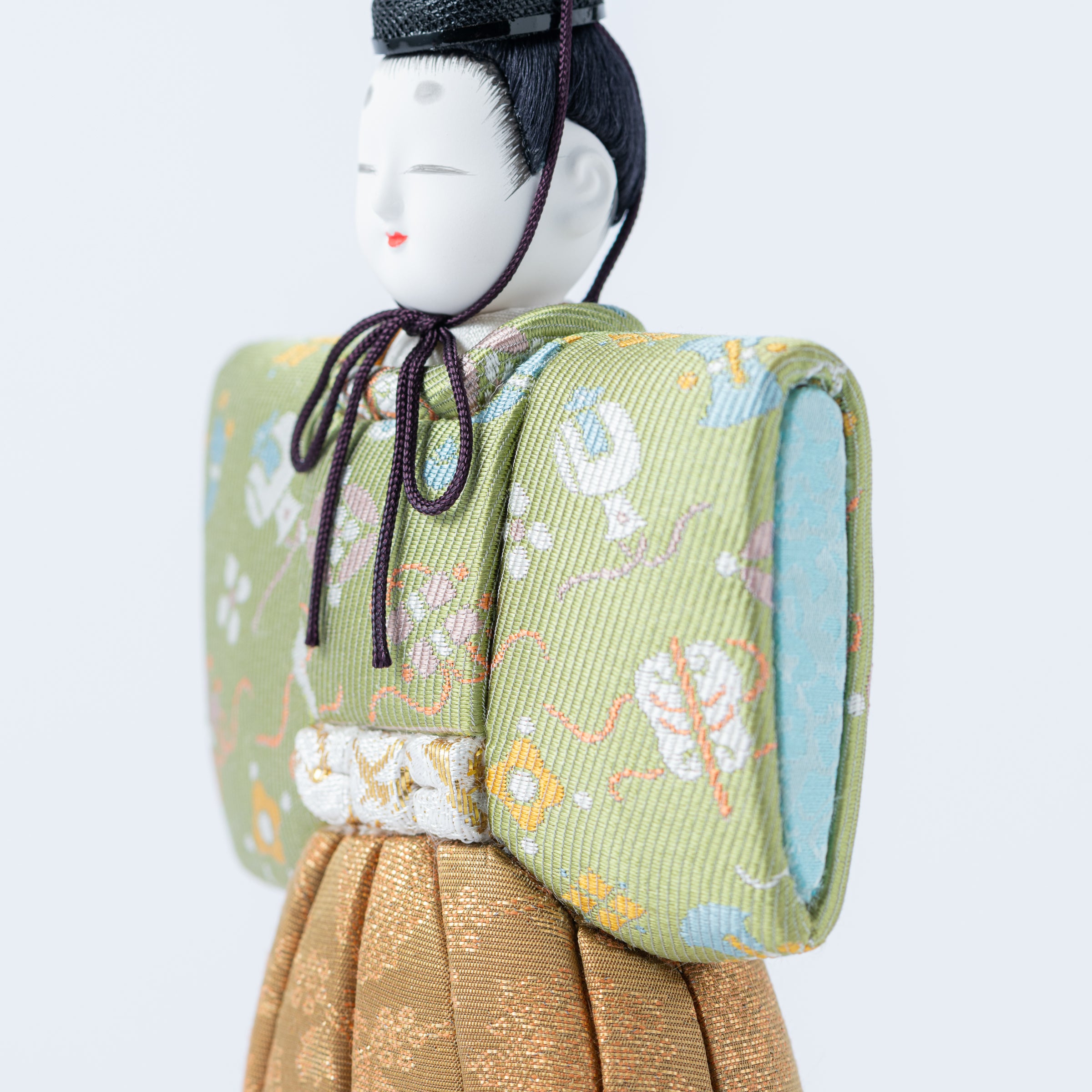 Standing Hina Dolls with Maki-e Plum Blossom Screen