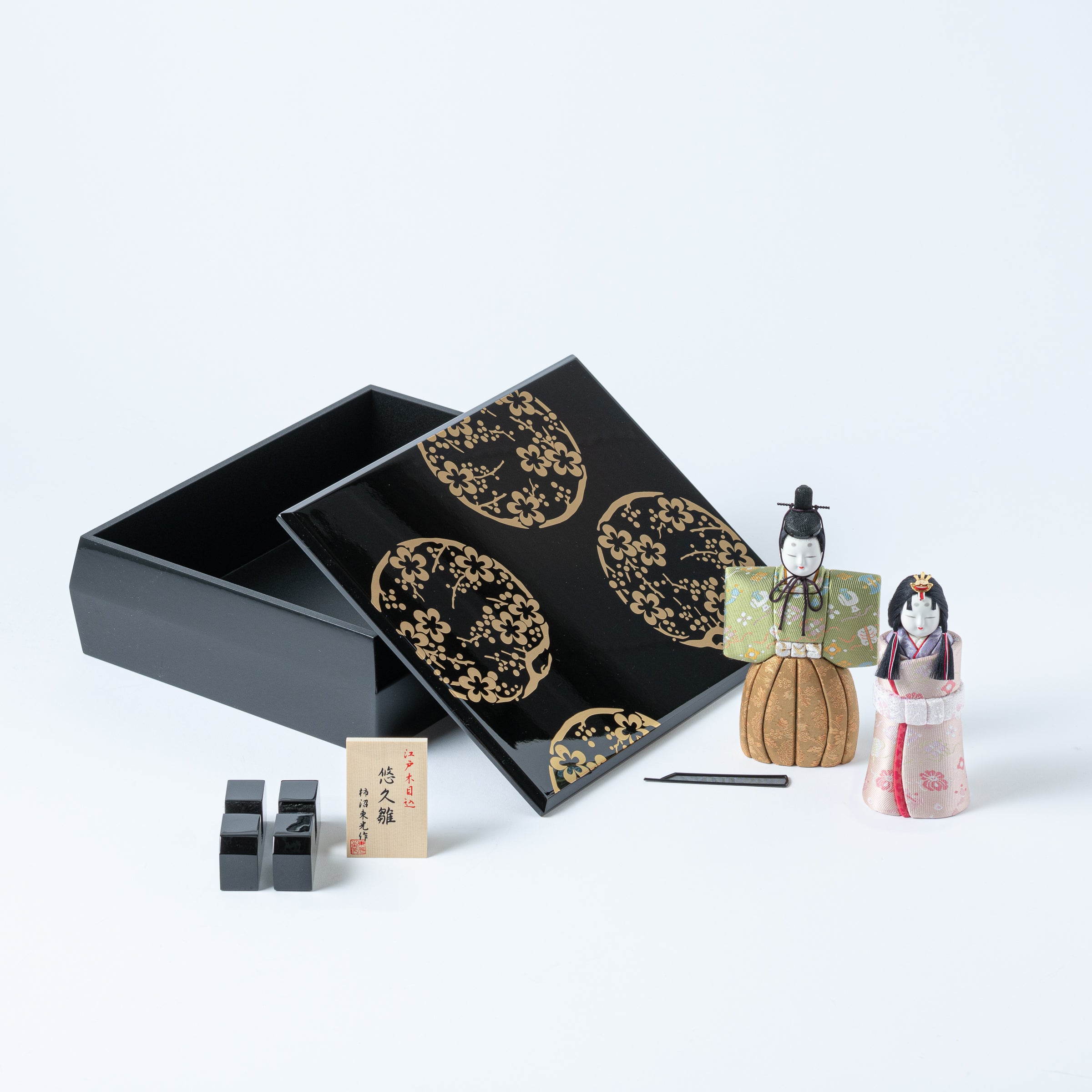 Standing Hina Dolls with Maki-e Plum Blossom Screen