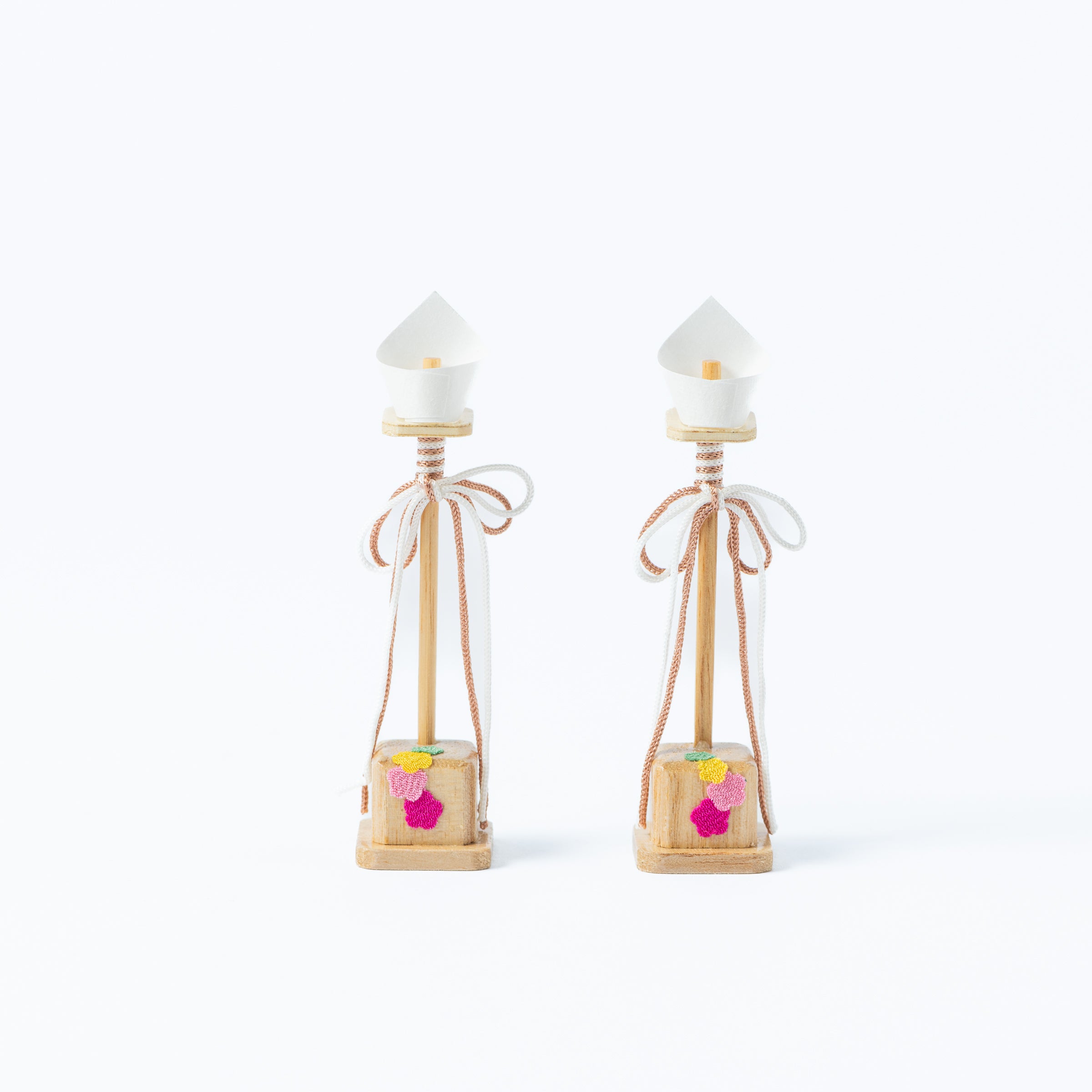 Peony Arabesque Hina Dolls with Golden Folding Screen