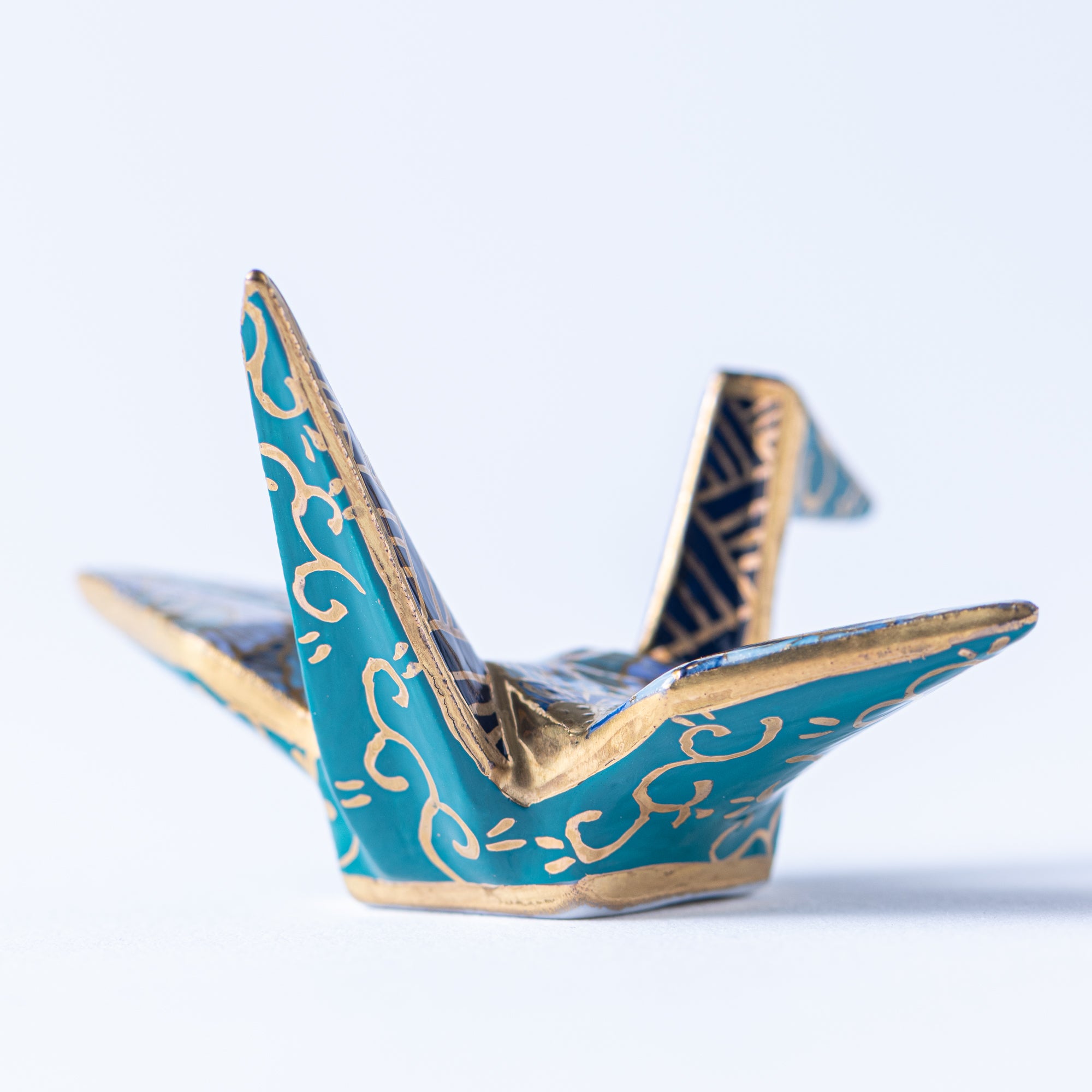 Adorno de Grulla con Flores Azules