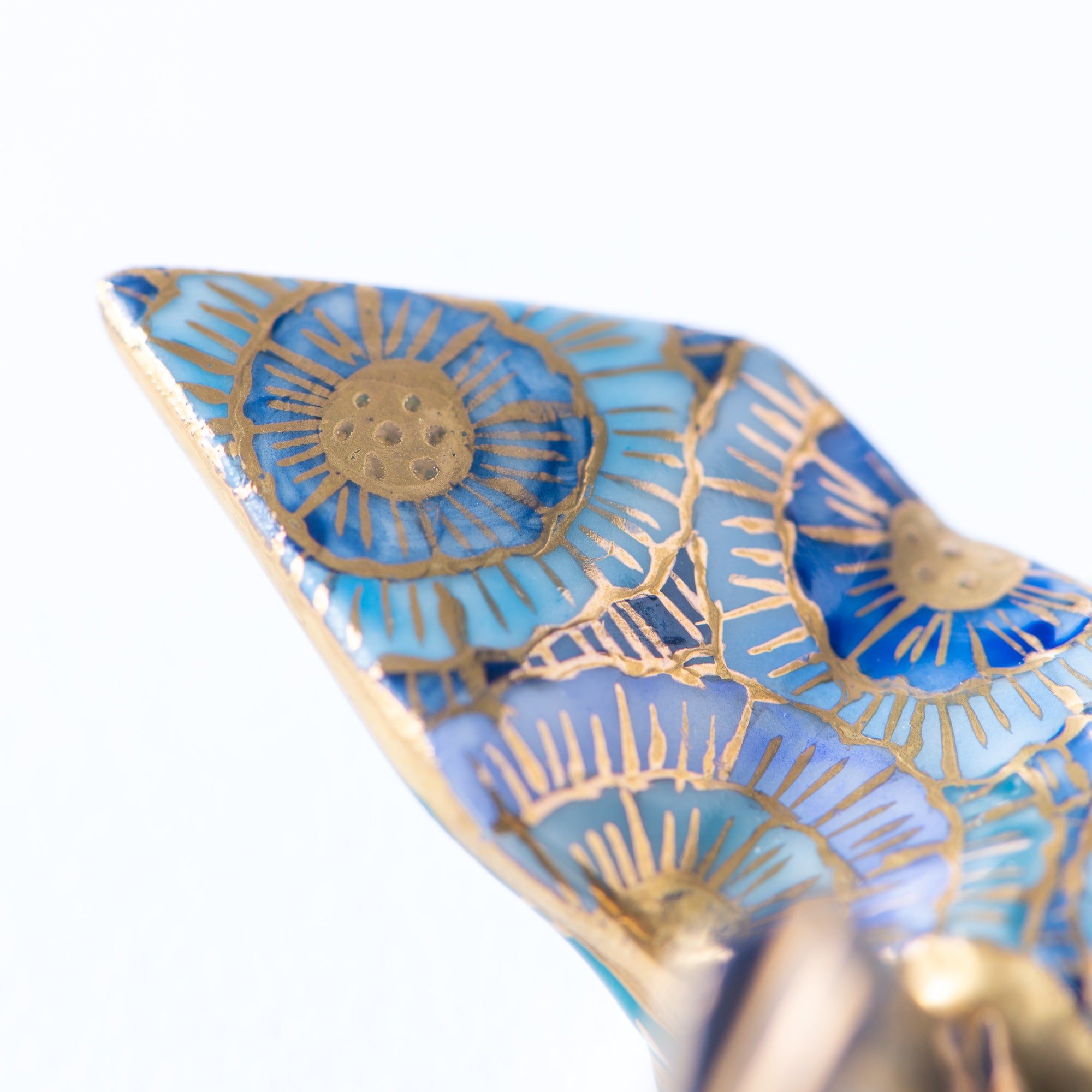 Adorno de Grulla con Flores Azules