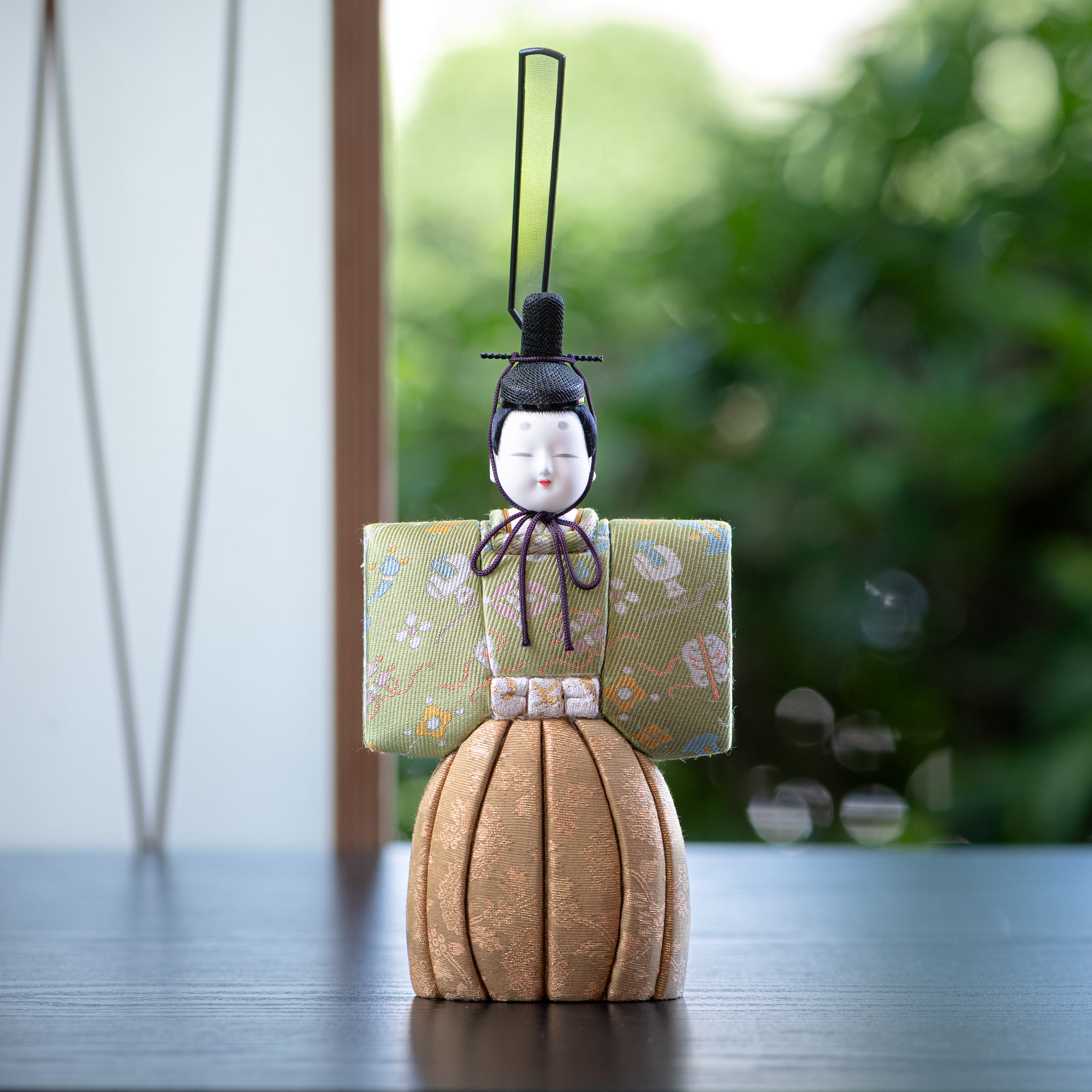 Standing Hina Dolls with Maki-e Plum Blossom Screen