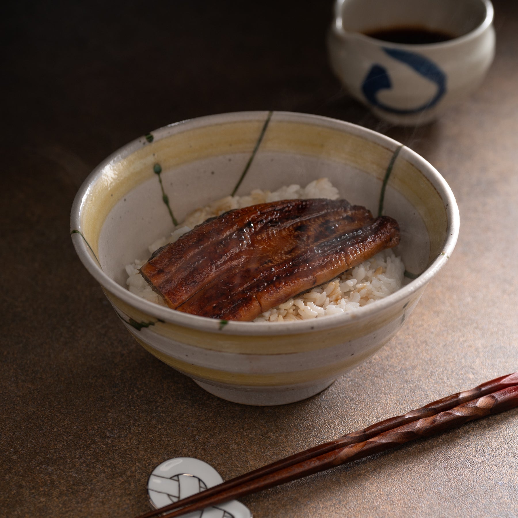 Drehbare Ramen-Schüssel mit Streifenmuster, 7,7 Zoll