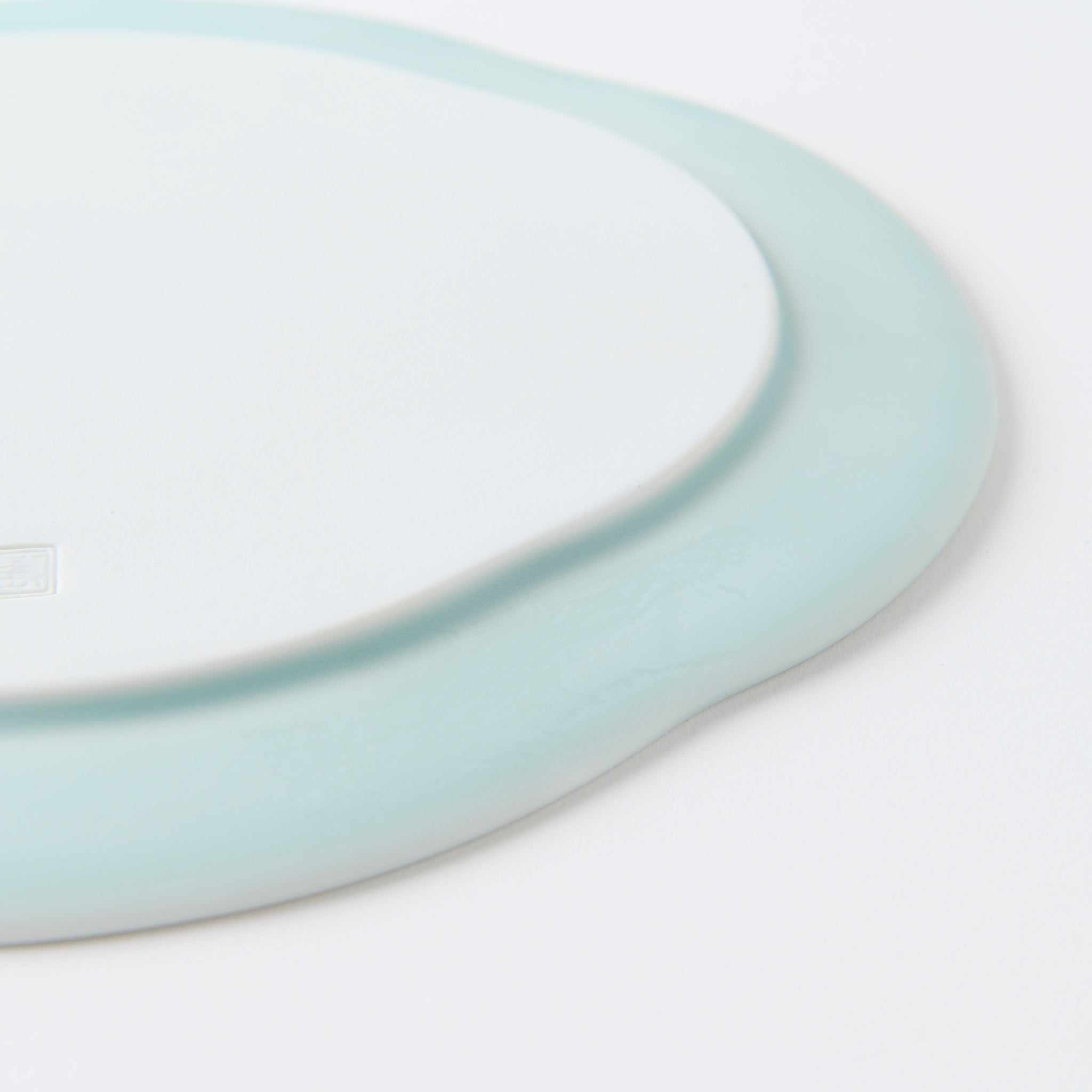 Moist Orchid Cactus Quince-Shaped Dinner Plate
