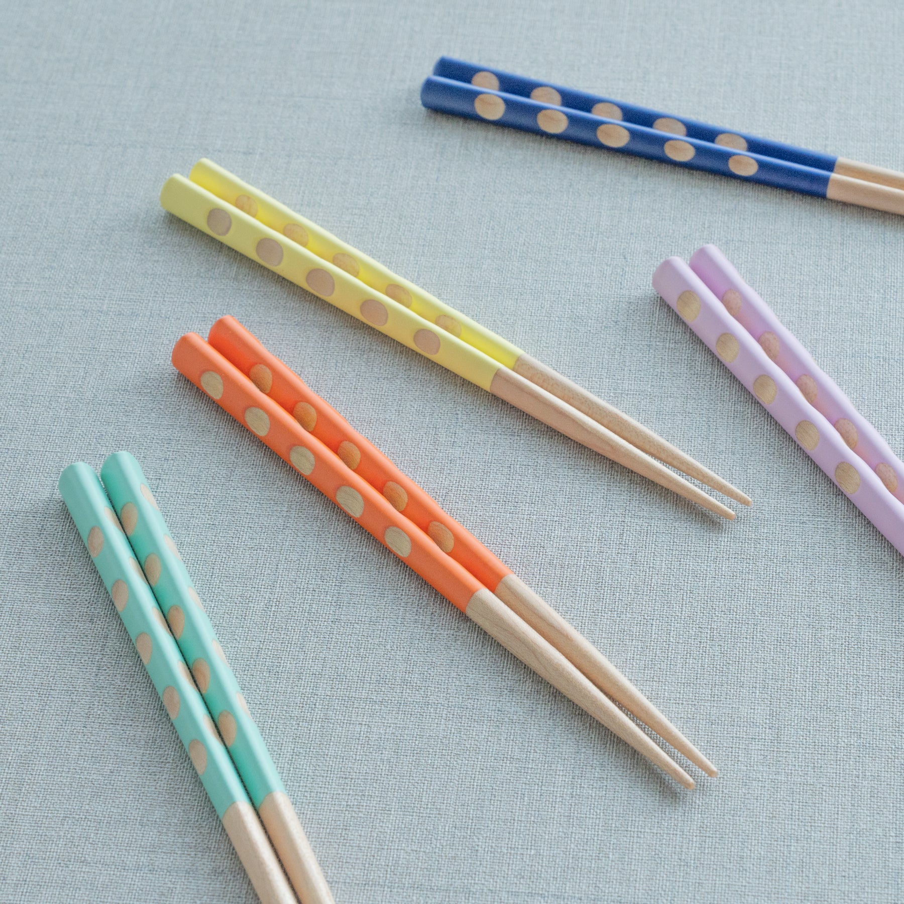 Bunte dreieckige Kinderstäbchen
