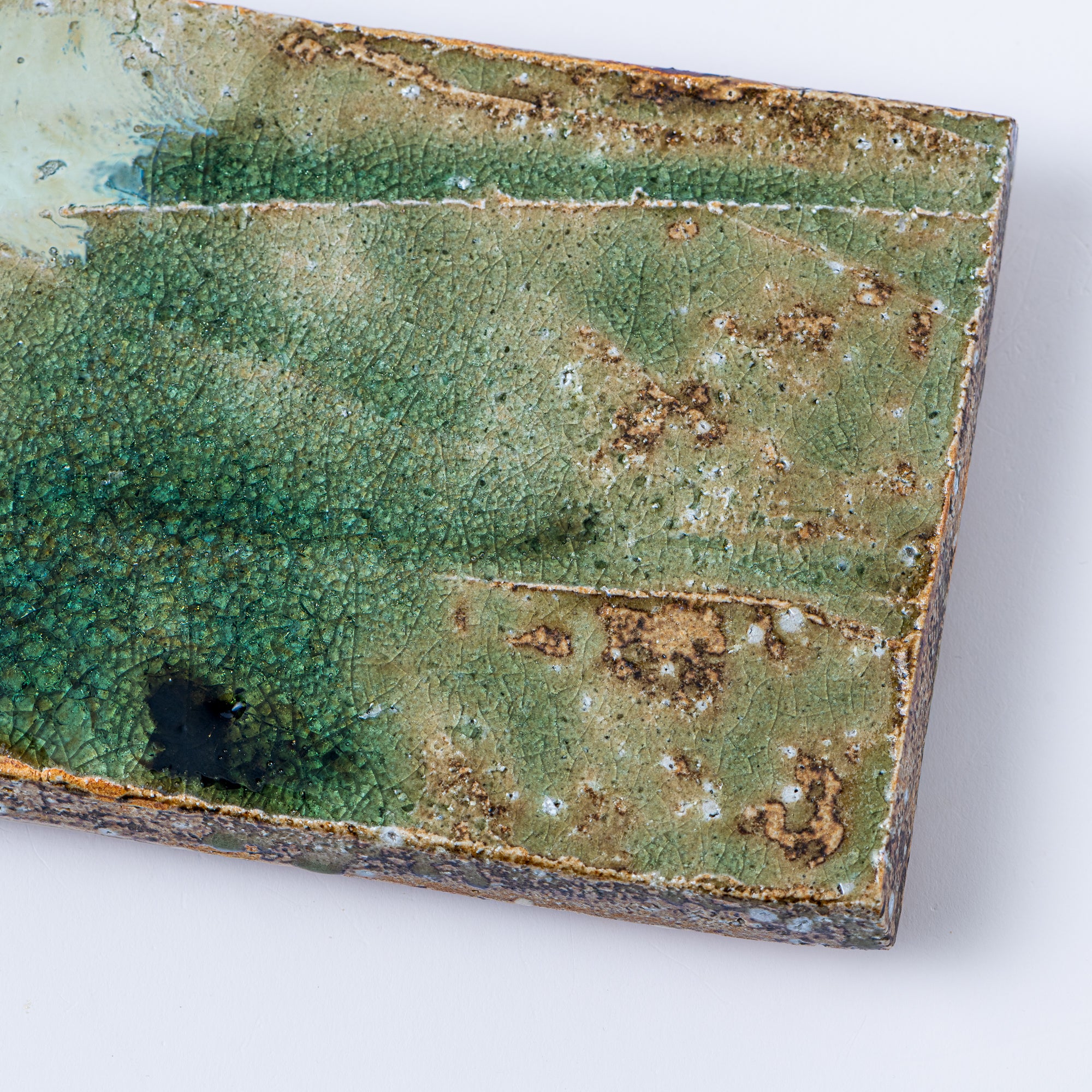 Iga Faceted Long Dinner Plate