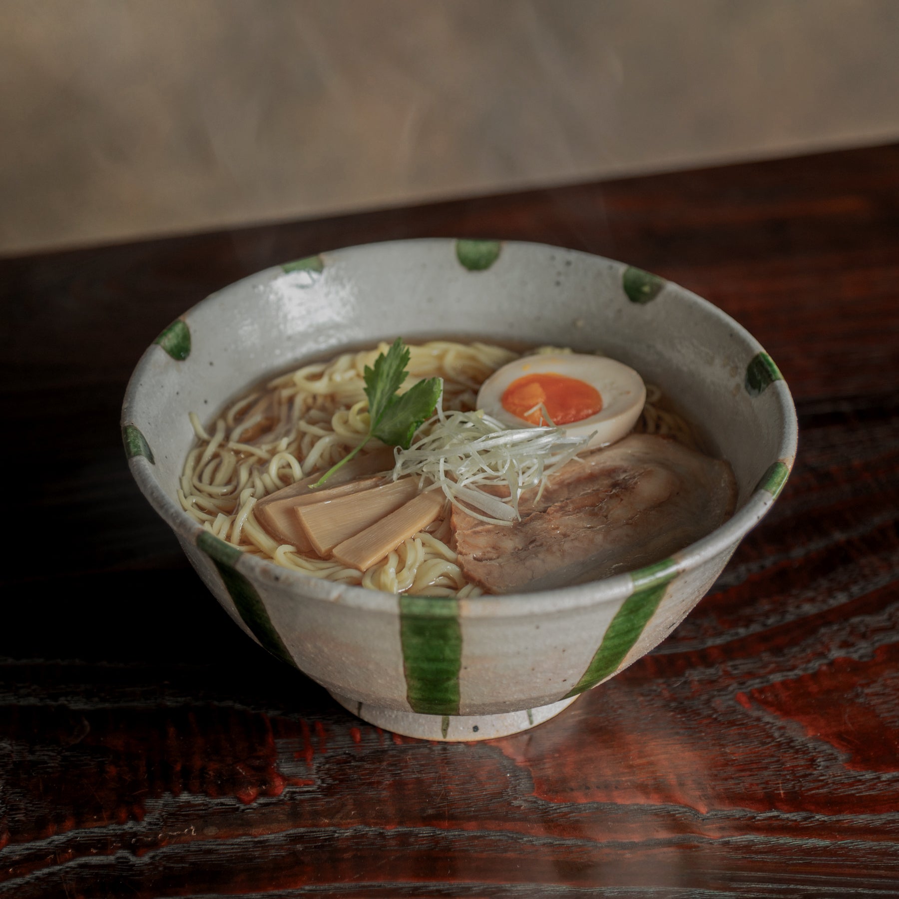 Tazón de ramen con patrón de rayas de 7,7 pulgadas