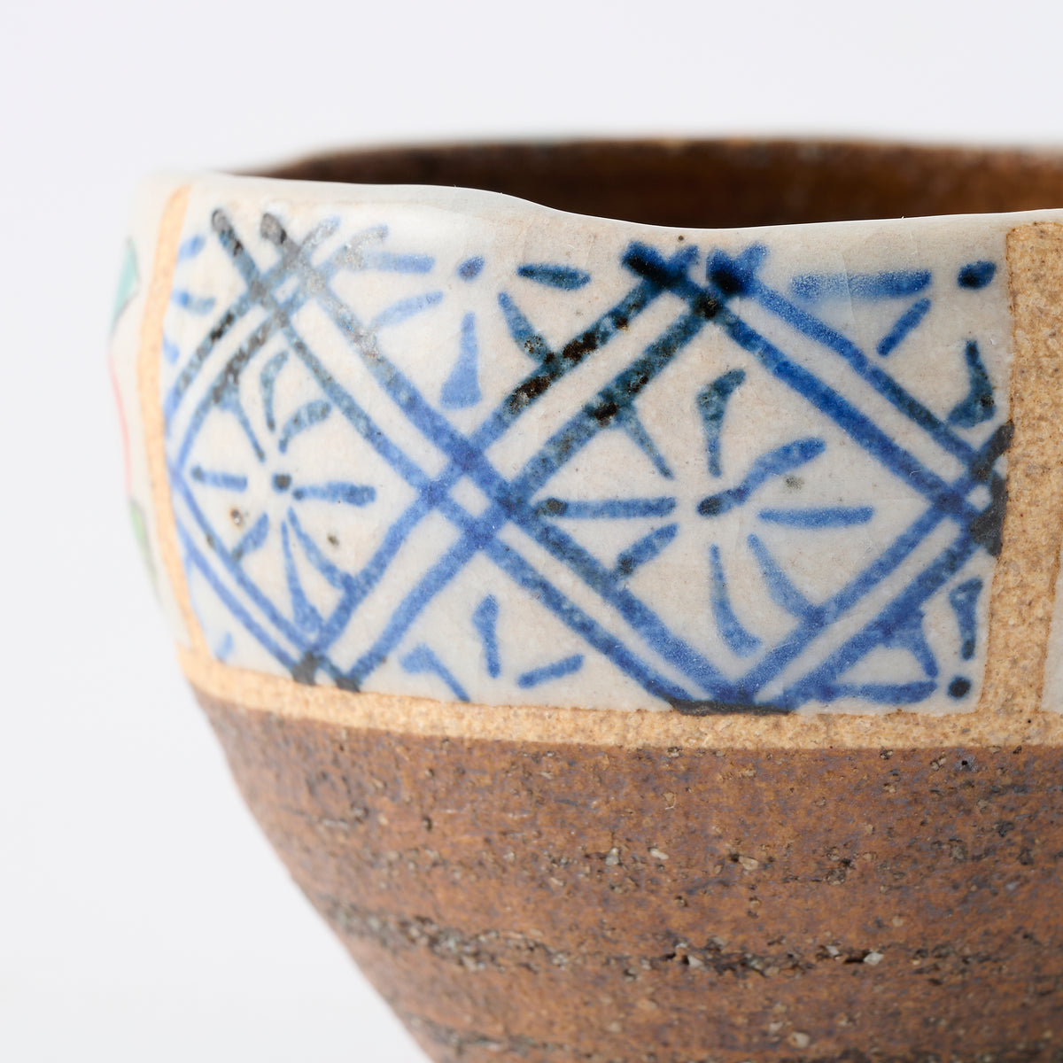 Guinomi Sake-Becher mit Blumendesign