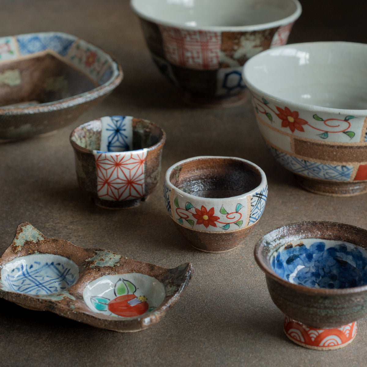 Guinomi Sake-Becher mit Blumendesign