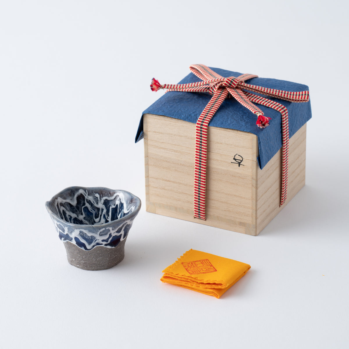 Sazameku Cascade Blue and Platinum Luster