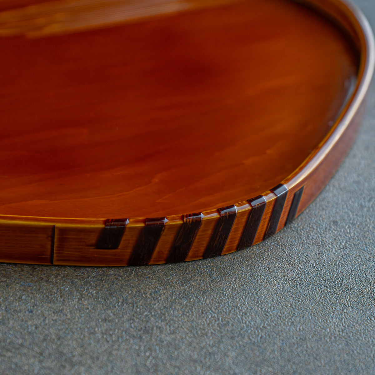 Golden Amber Clam-Shaped Tray