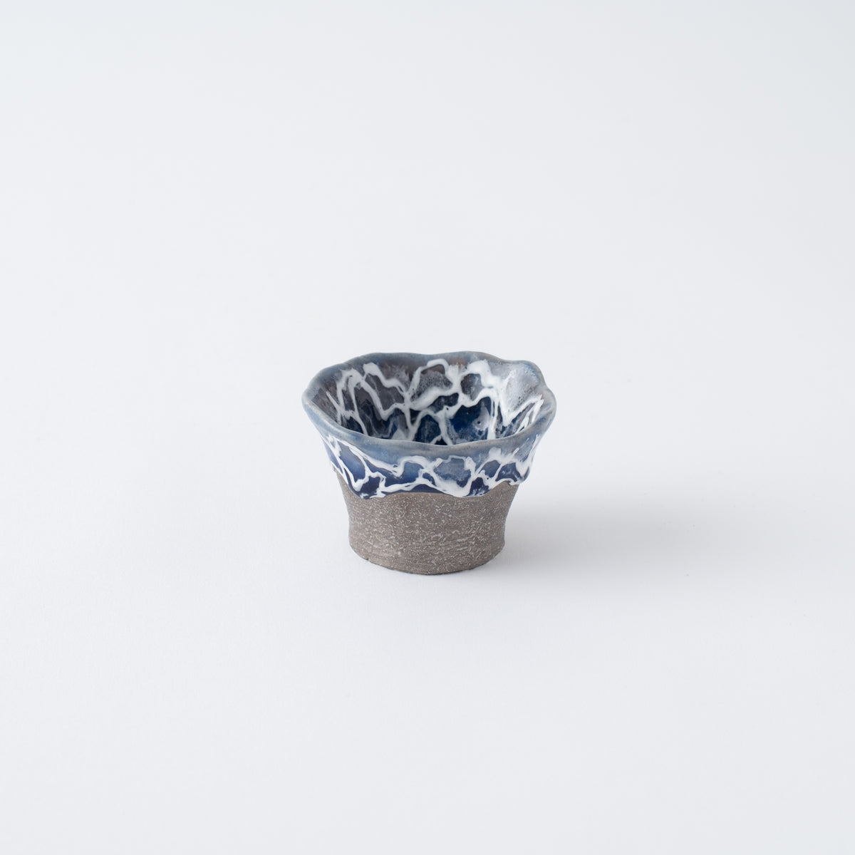 Sazameku Cascade Blue and Platinum Luster