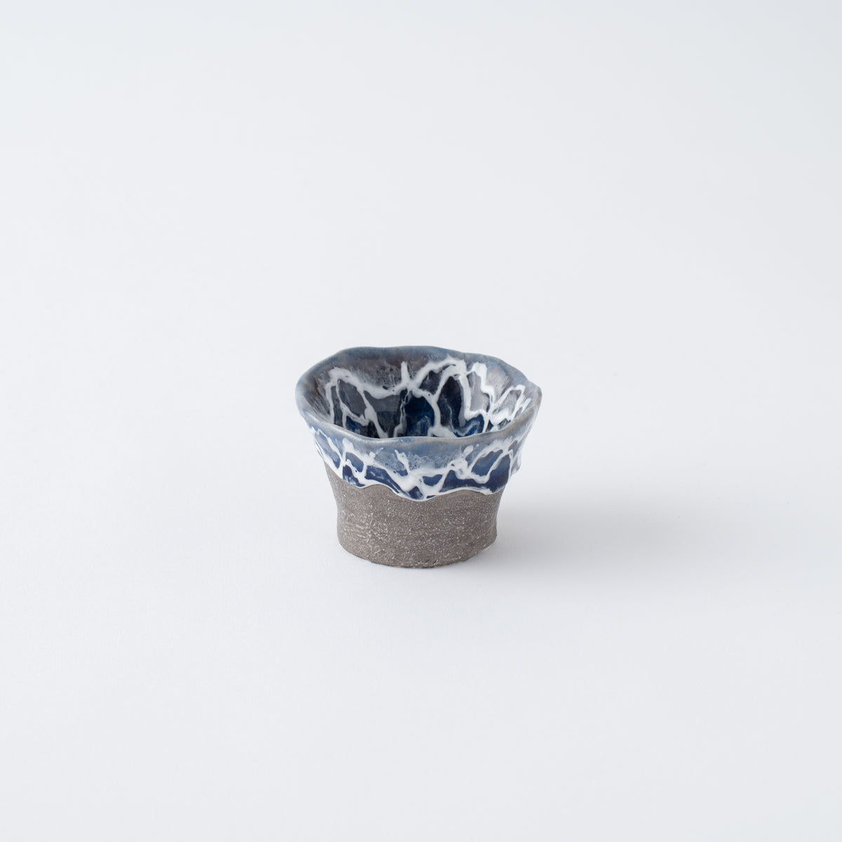 Sazameku Cascade Blue and Platinum Luster