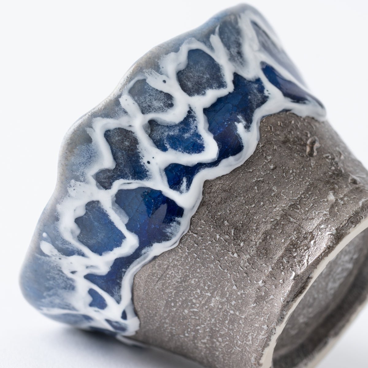 Sazameku Cascade Blue and Platinum Luster