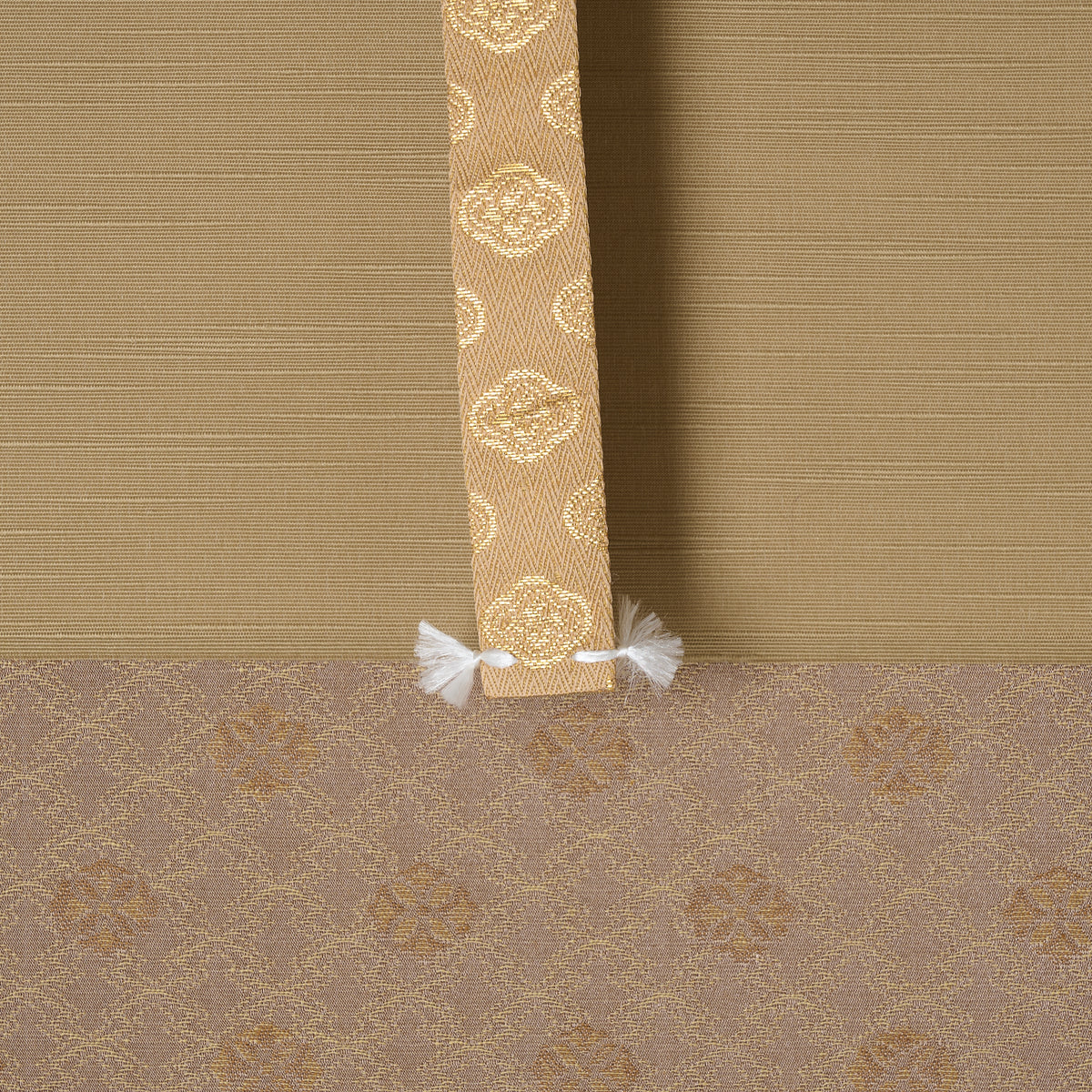Golden Dragon Kakejiku Hanging Scroll
