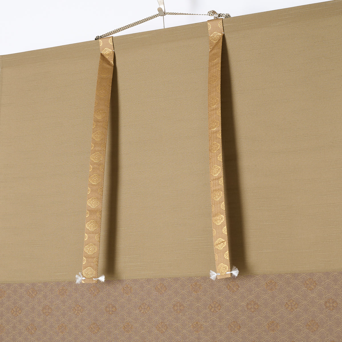 Golden Dragon Kakejiku Hanging Scroll