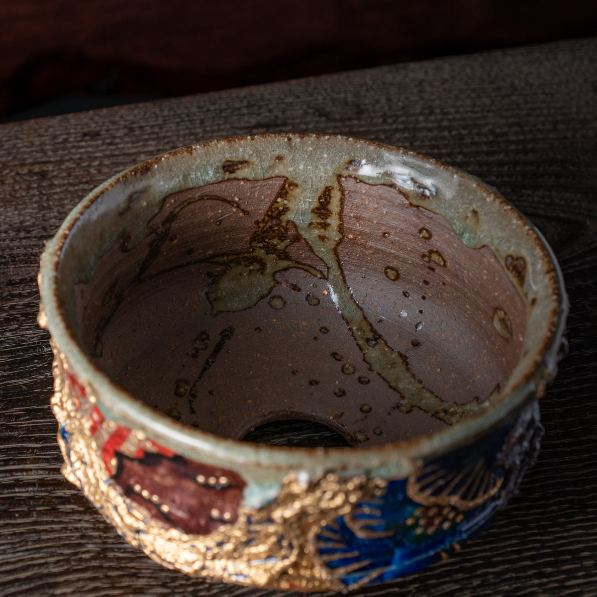 Gold Sayagata Flared Plant Pot