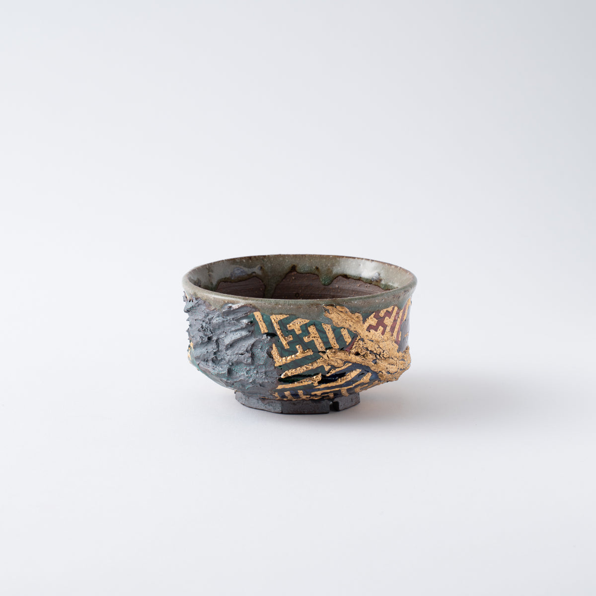 Gold Sayagata Flared Plant Pot