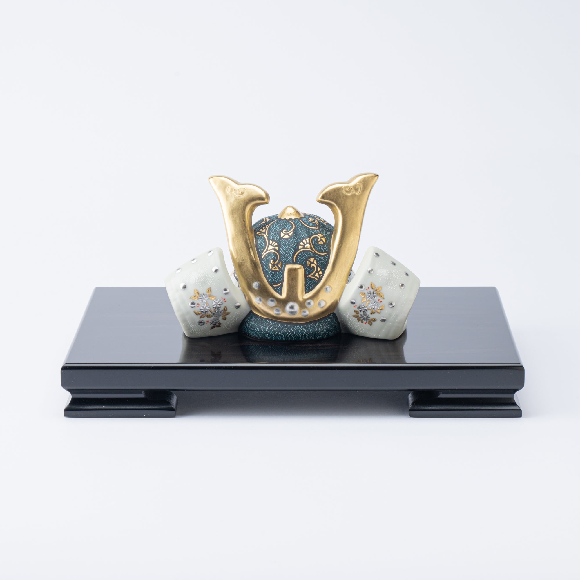 Morikin Aochibu and Shirochibu Kabuto Samurai Helmet Ornament