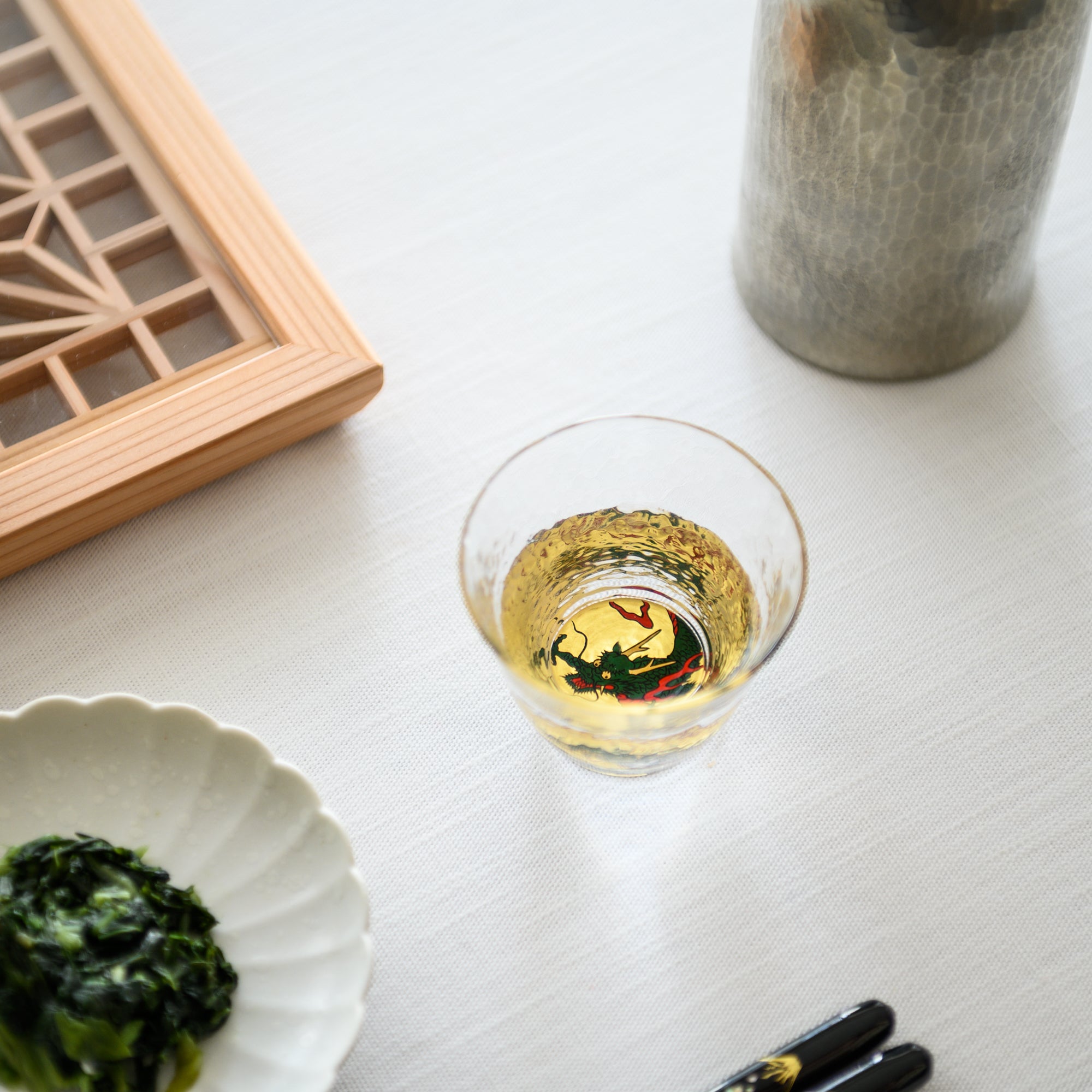 Grün Dragon Maki-e Guinomi Sake-Becher