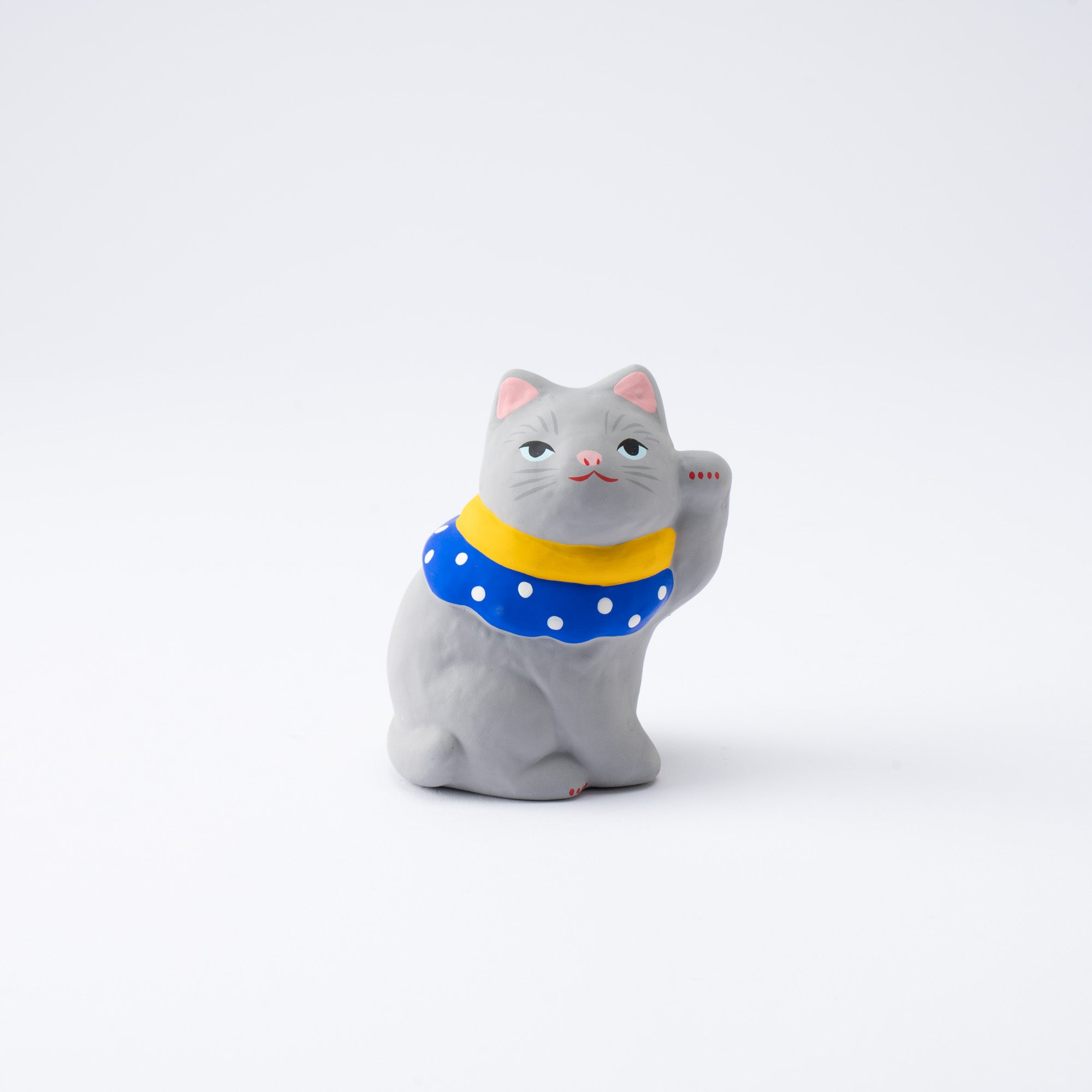 Maneki Neko gris bien vestido