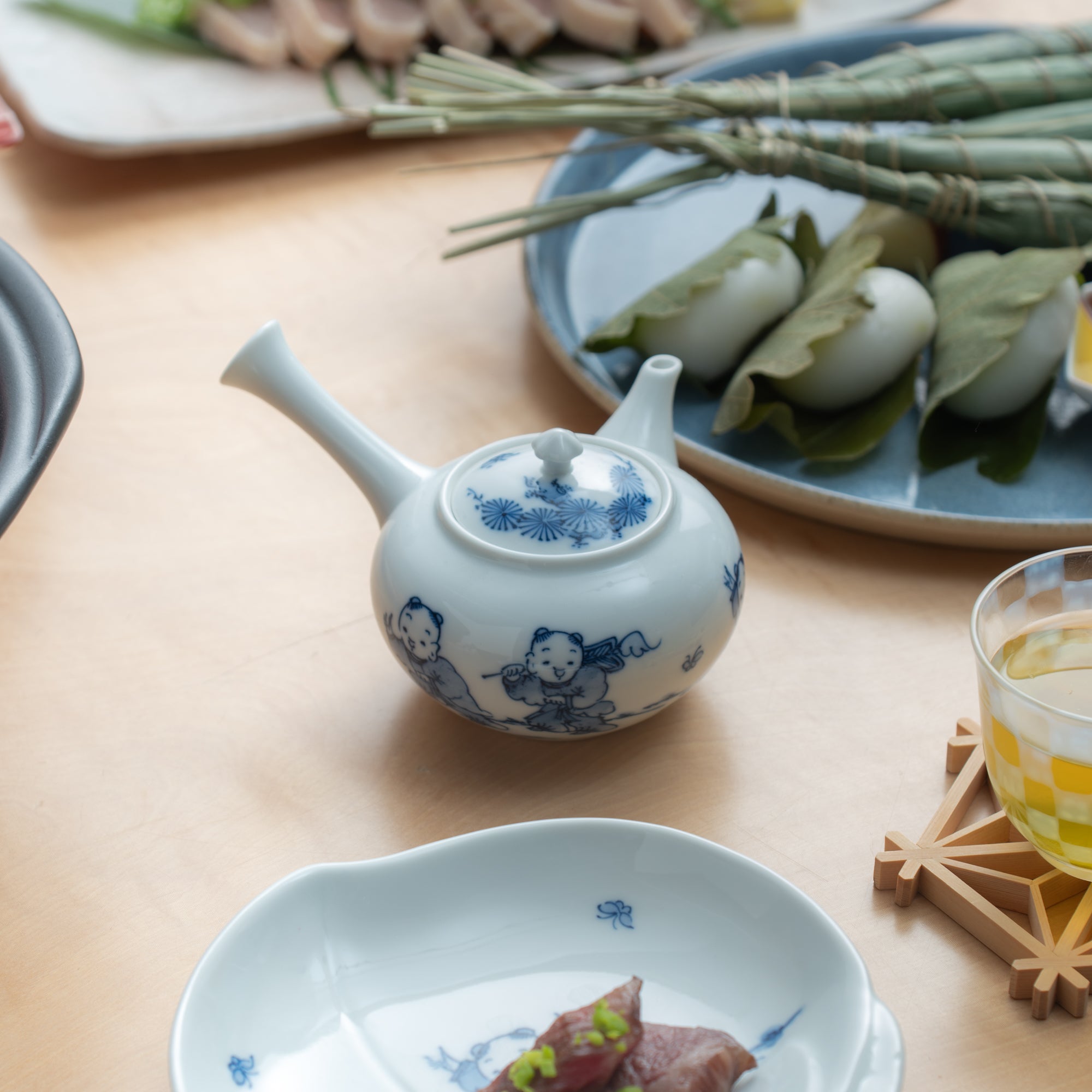 Karako Japanese Teapot