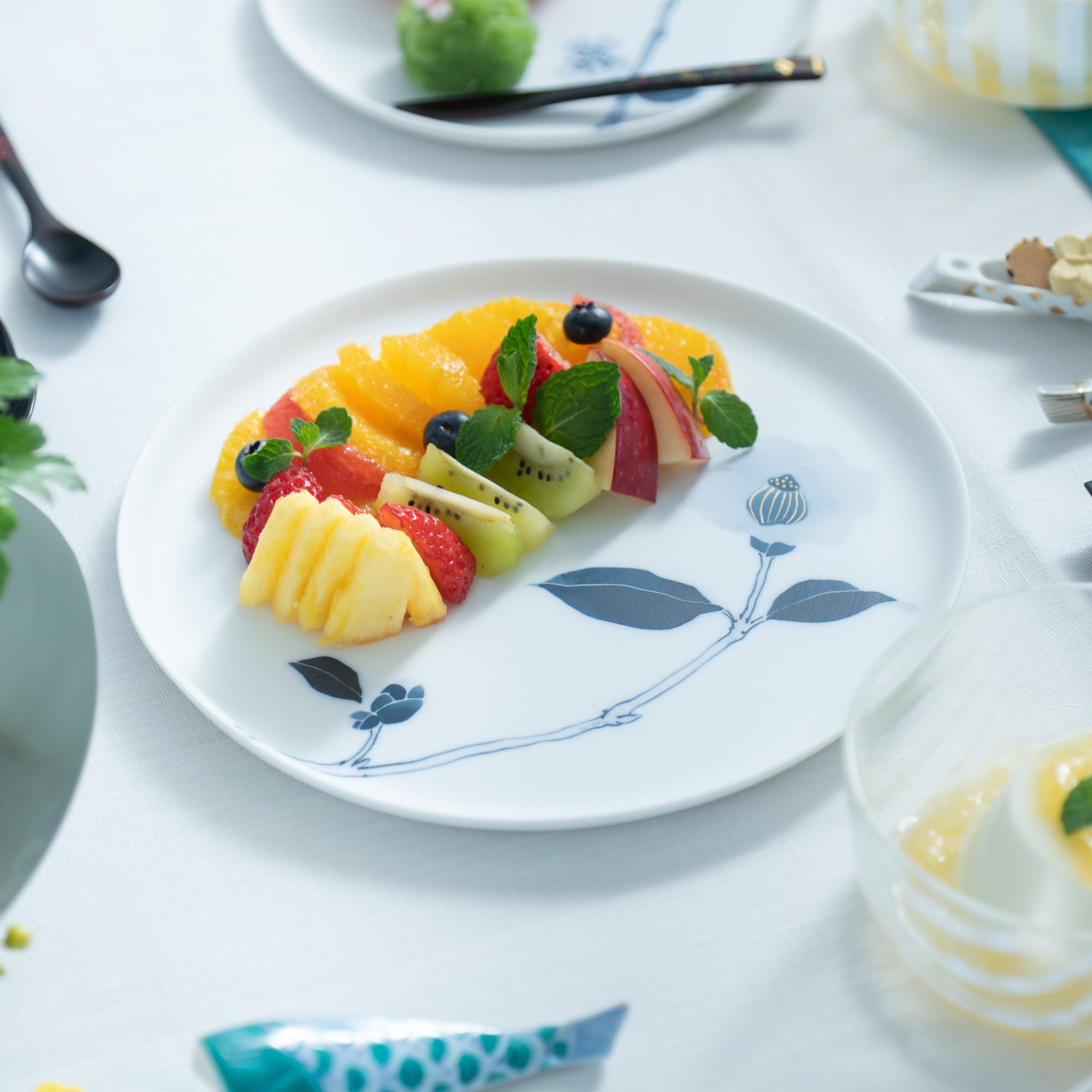Blue Flower Camellia Dinner Plate