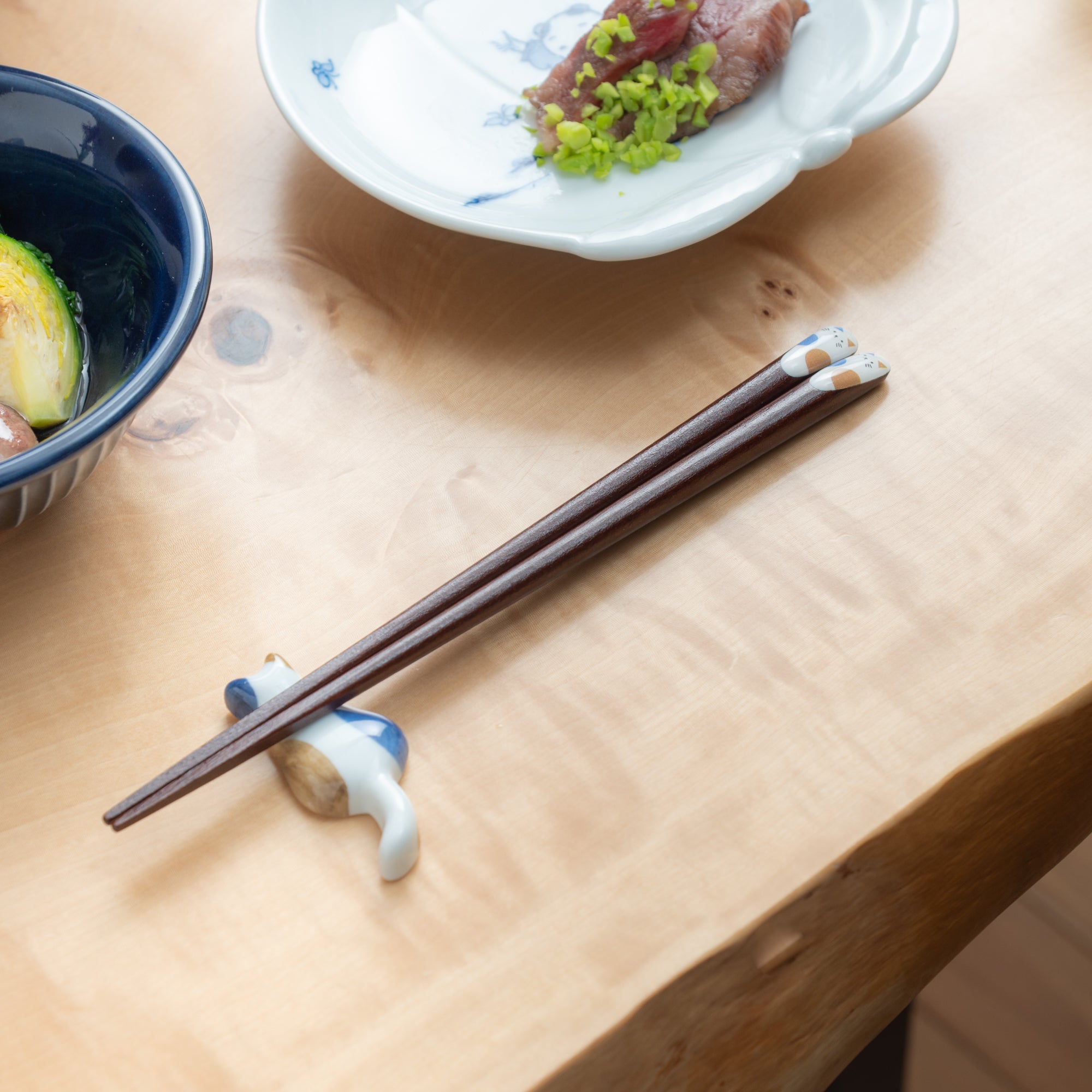 Cat Pattern Chopsticks Pair Set with Chopstick Rests