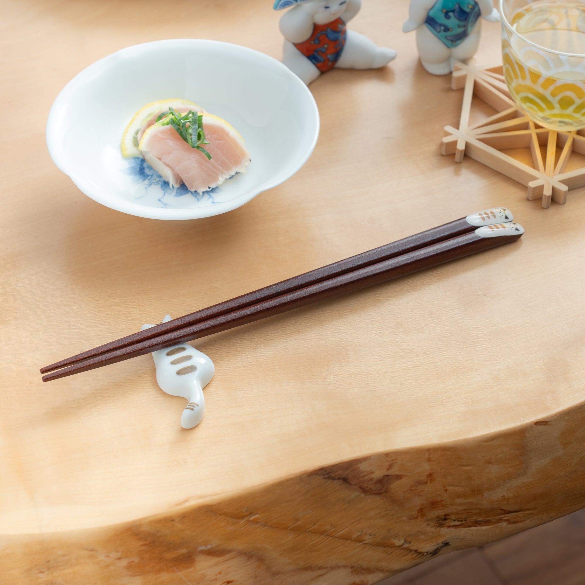 Cat Pattern Chopsticks Pair Set with Chopstick Rests