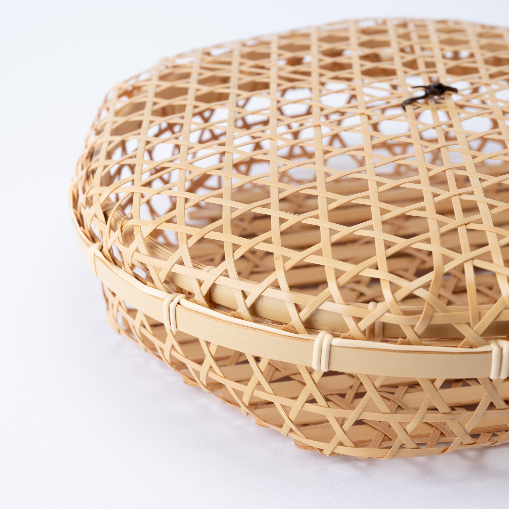 Hexagon Weave Bamboo Basket with Lid