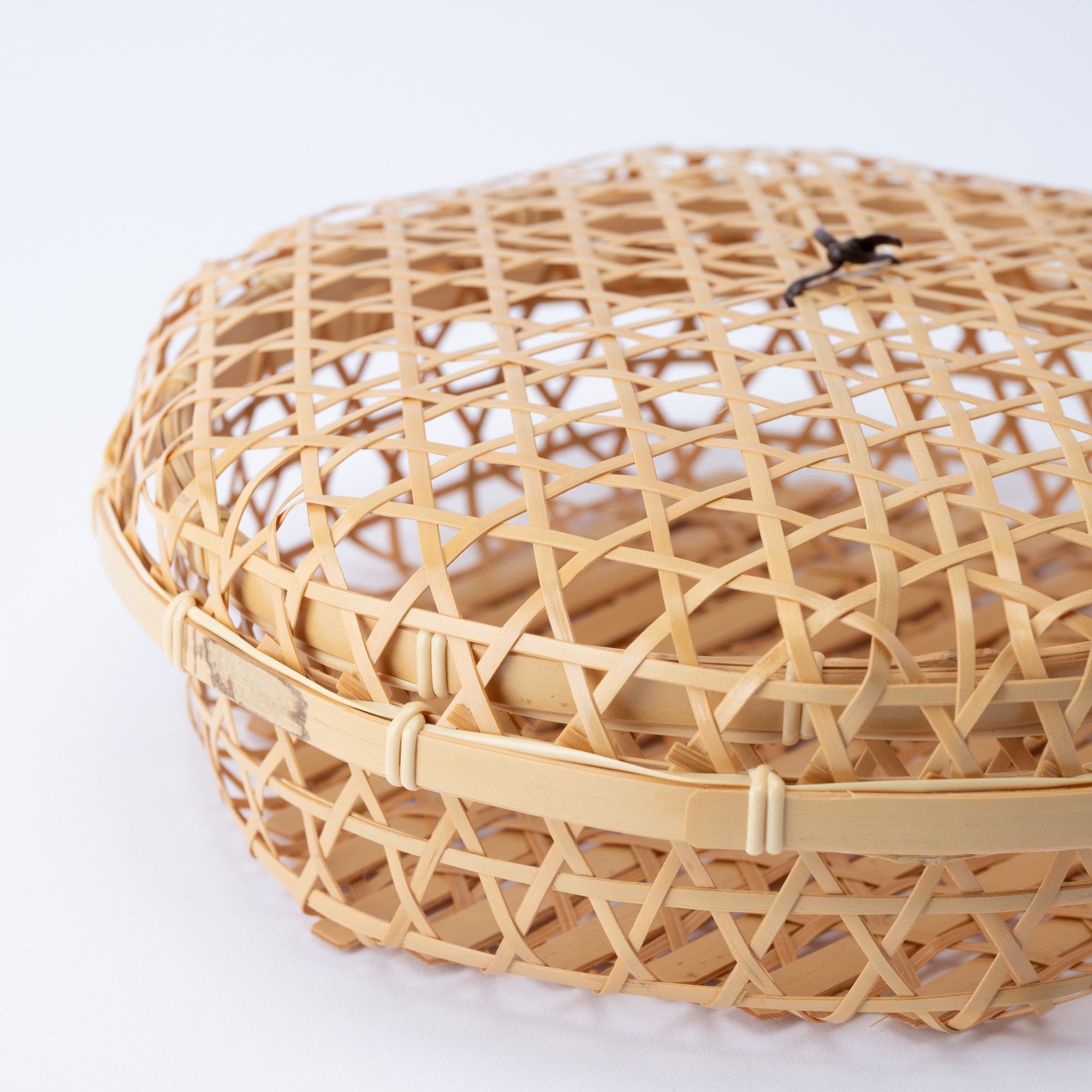 Hexagon Weave Bamboo Basket with Lid