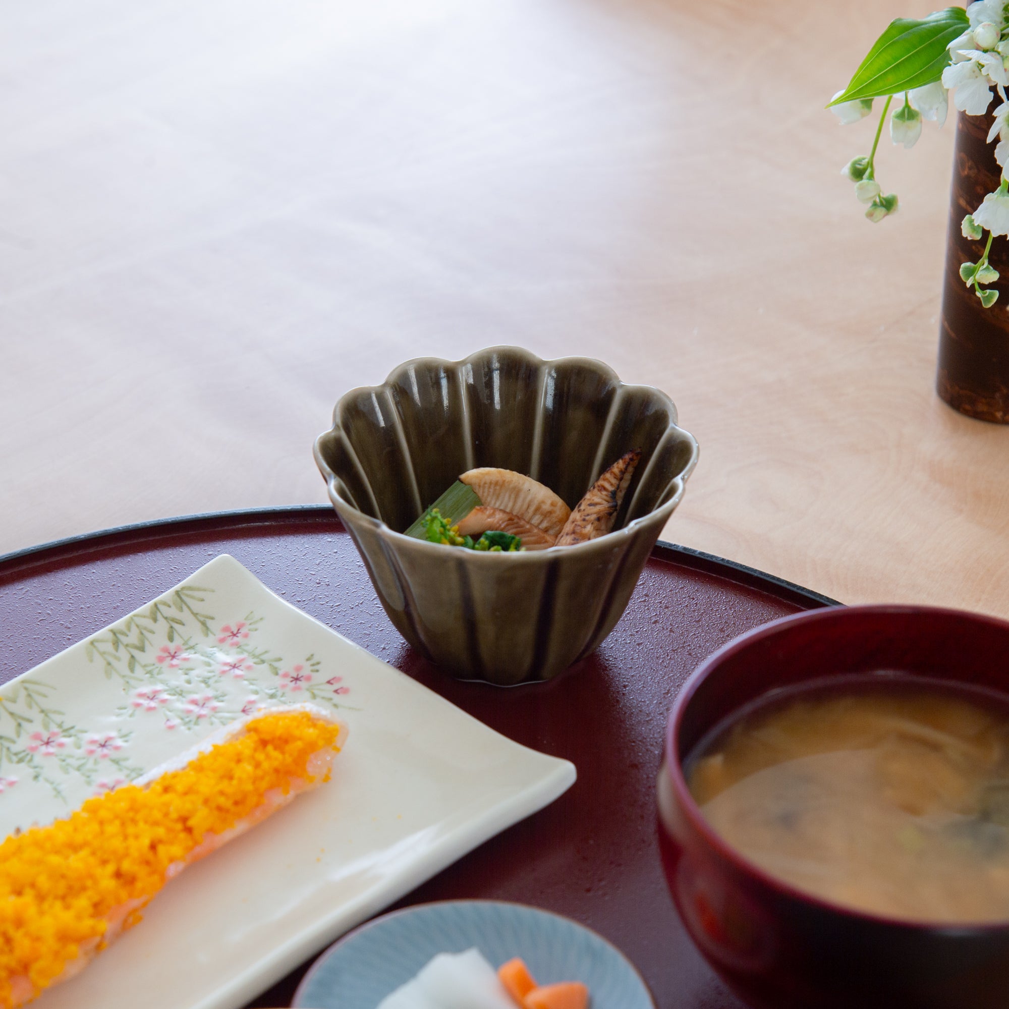 Musubi Mono Tranquil Sakura Dinnerware Set - MUSUBI KILN - Quality Japanese Tableware and Gift
