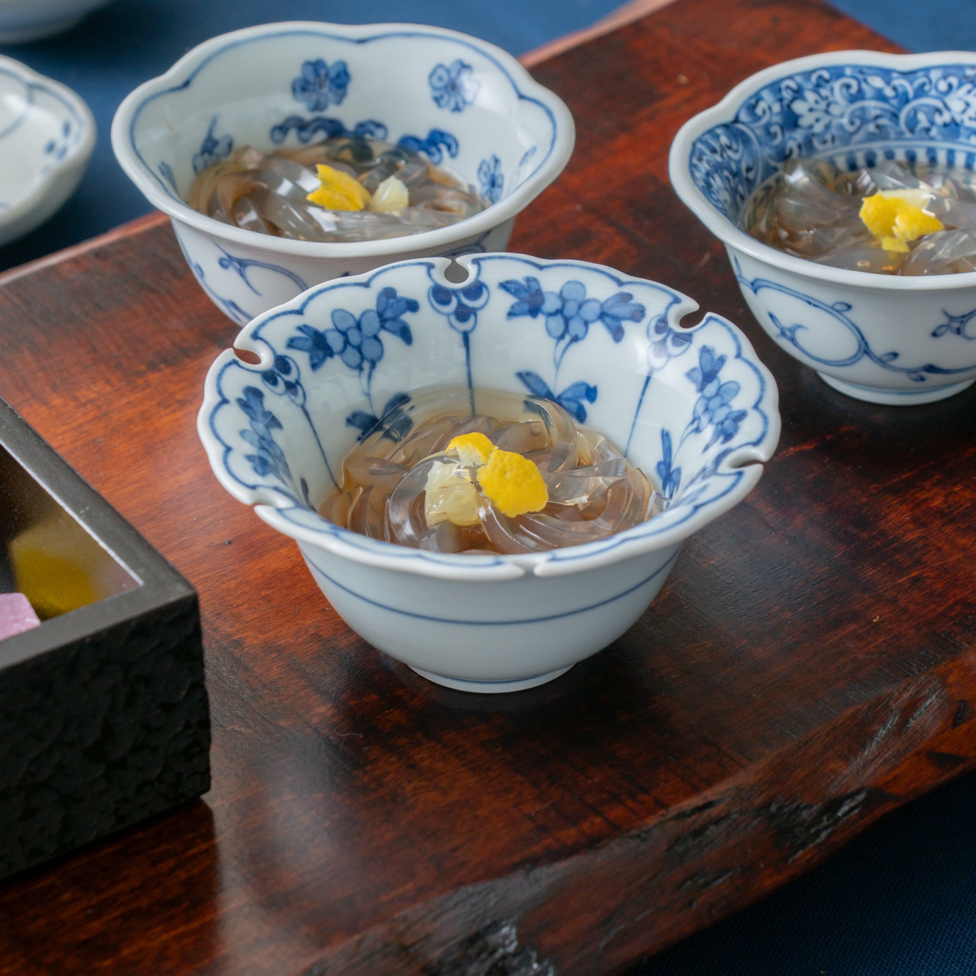 Snowflake-Shaped Rabbits and Vines Kobachi Small Bowl
