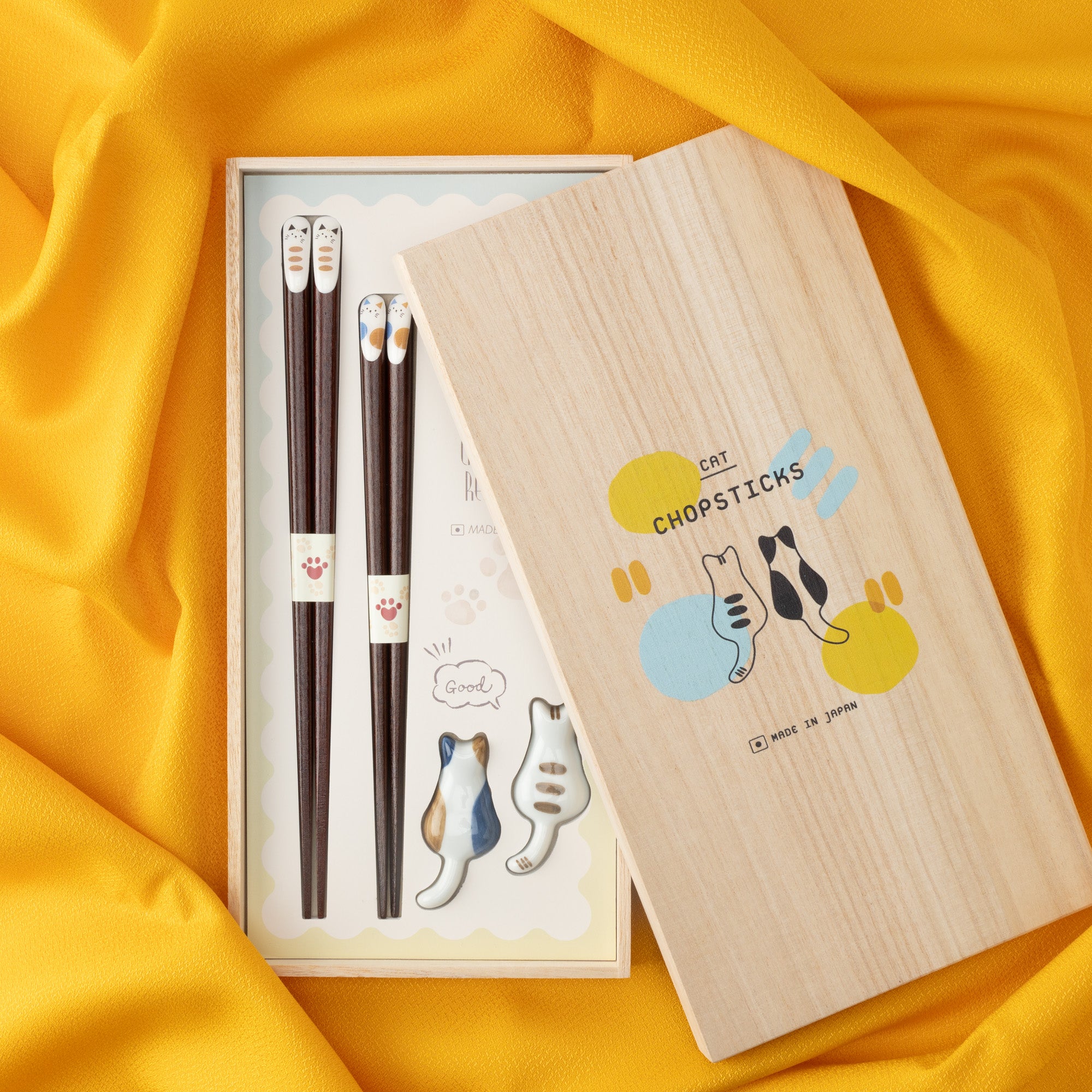Cat Pattern Chopsticks Pair Set with Chopstick Rests