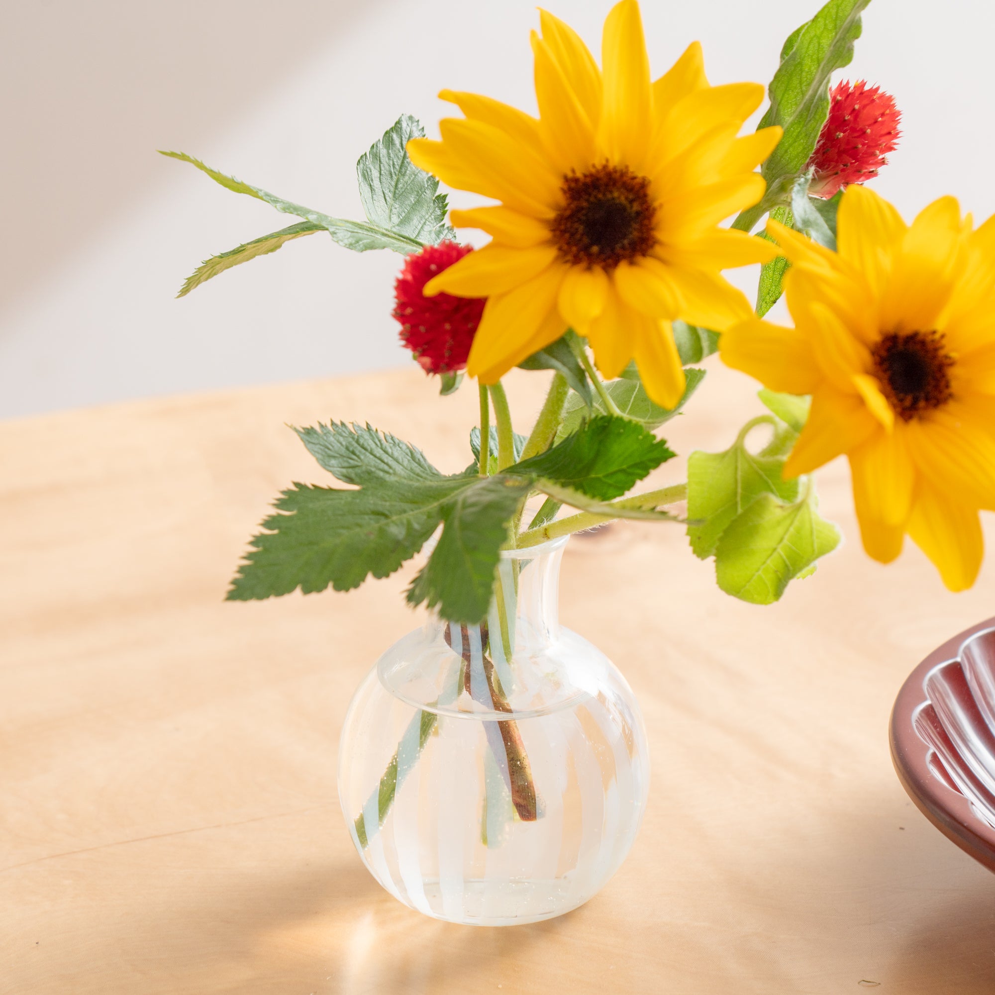 Taisho Roman Tokusa Single Flower Vase