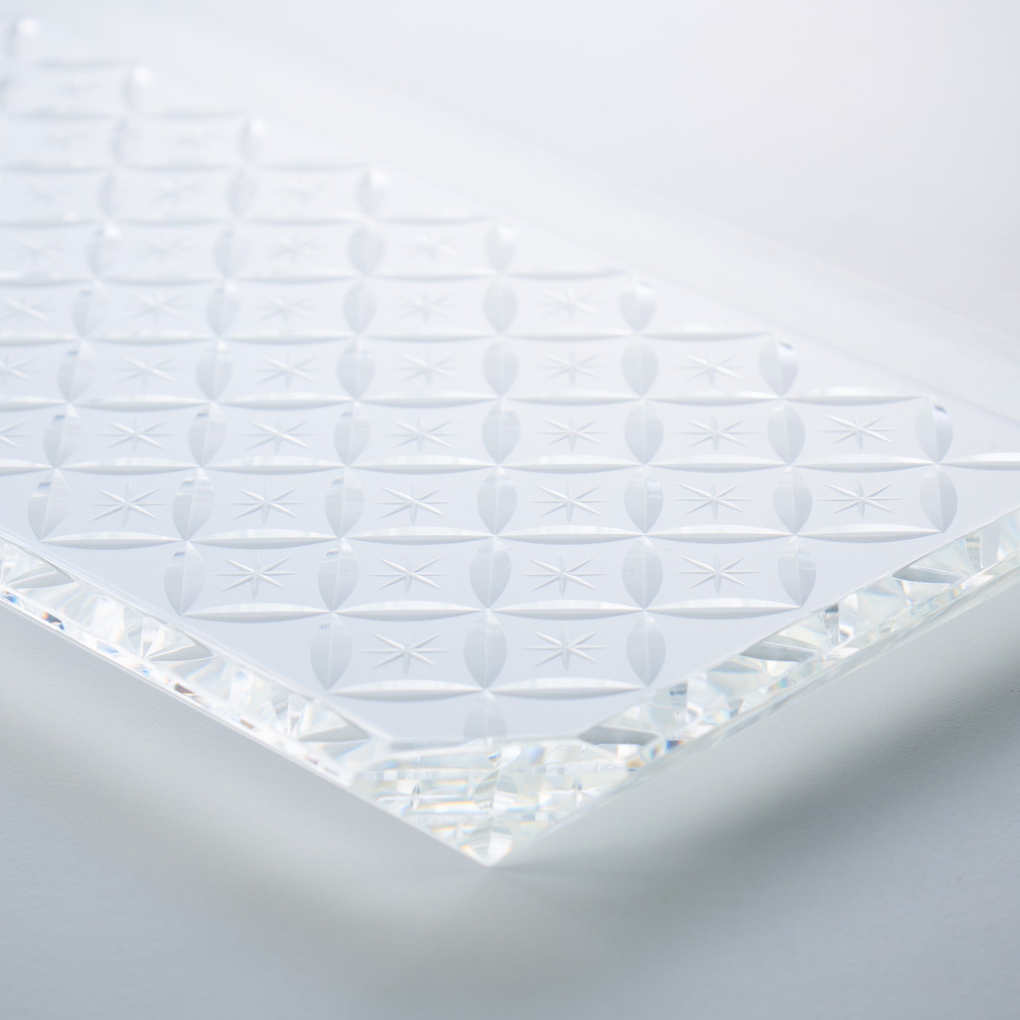 Sayuru Starburst Dinner Plate