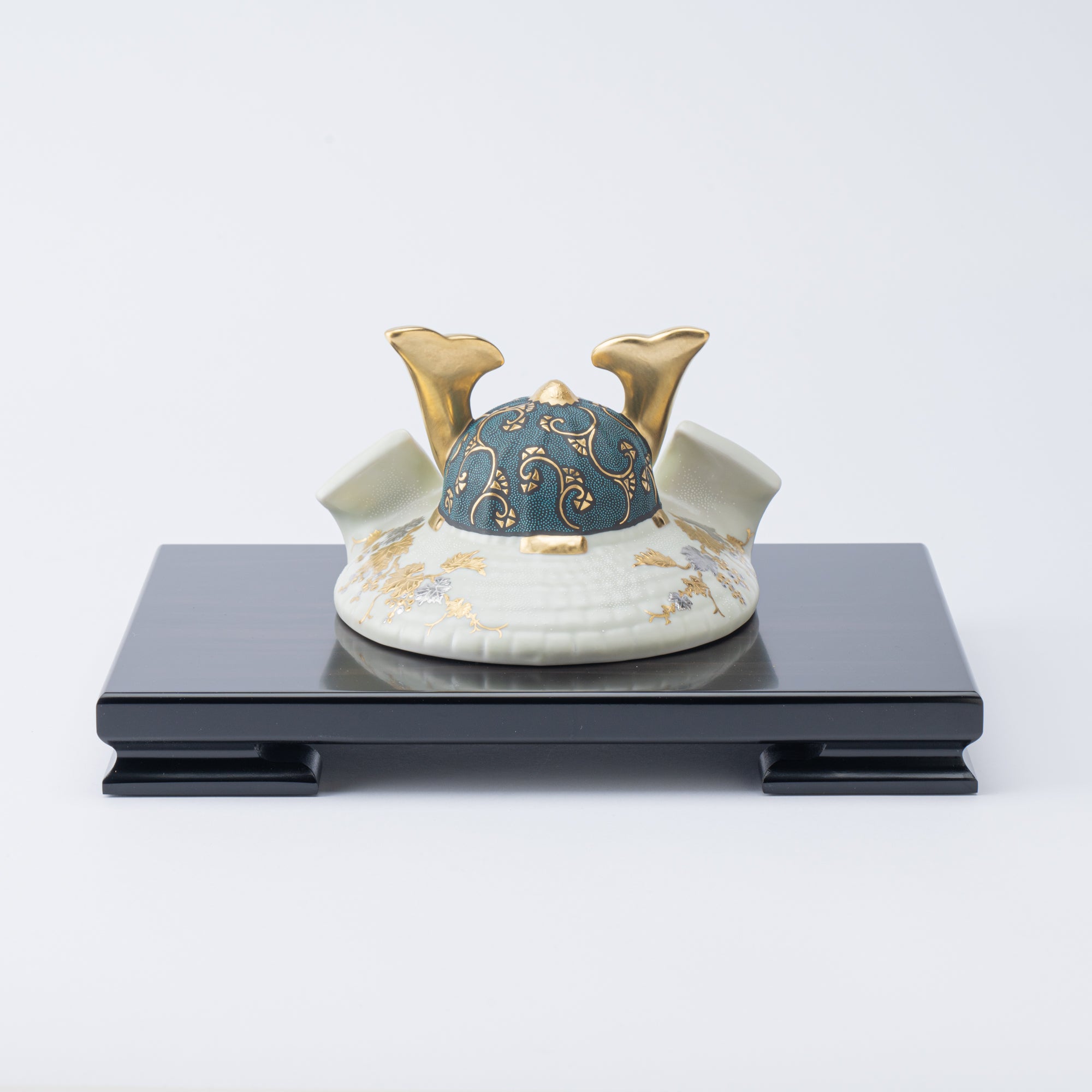 Morikin Aochibu and Shirochibu Kabuto Samurai Helmet Ornament