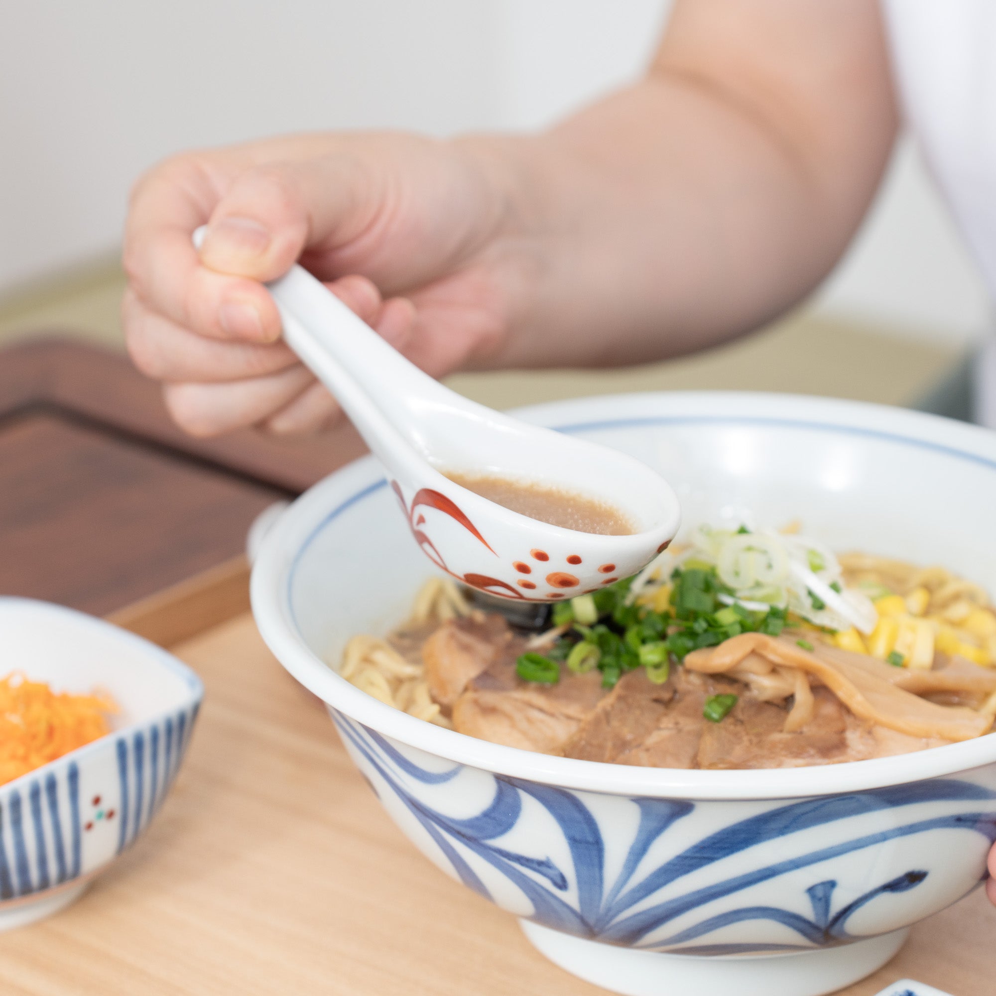 Traditional Patterned Ramen Spoon with Spoon Rest