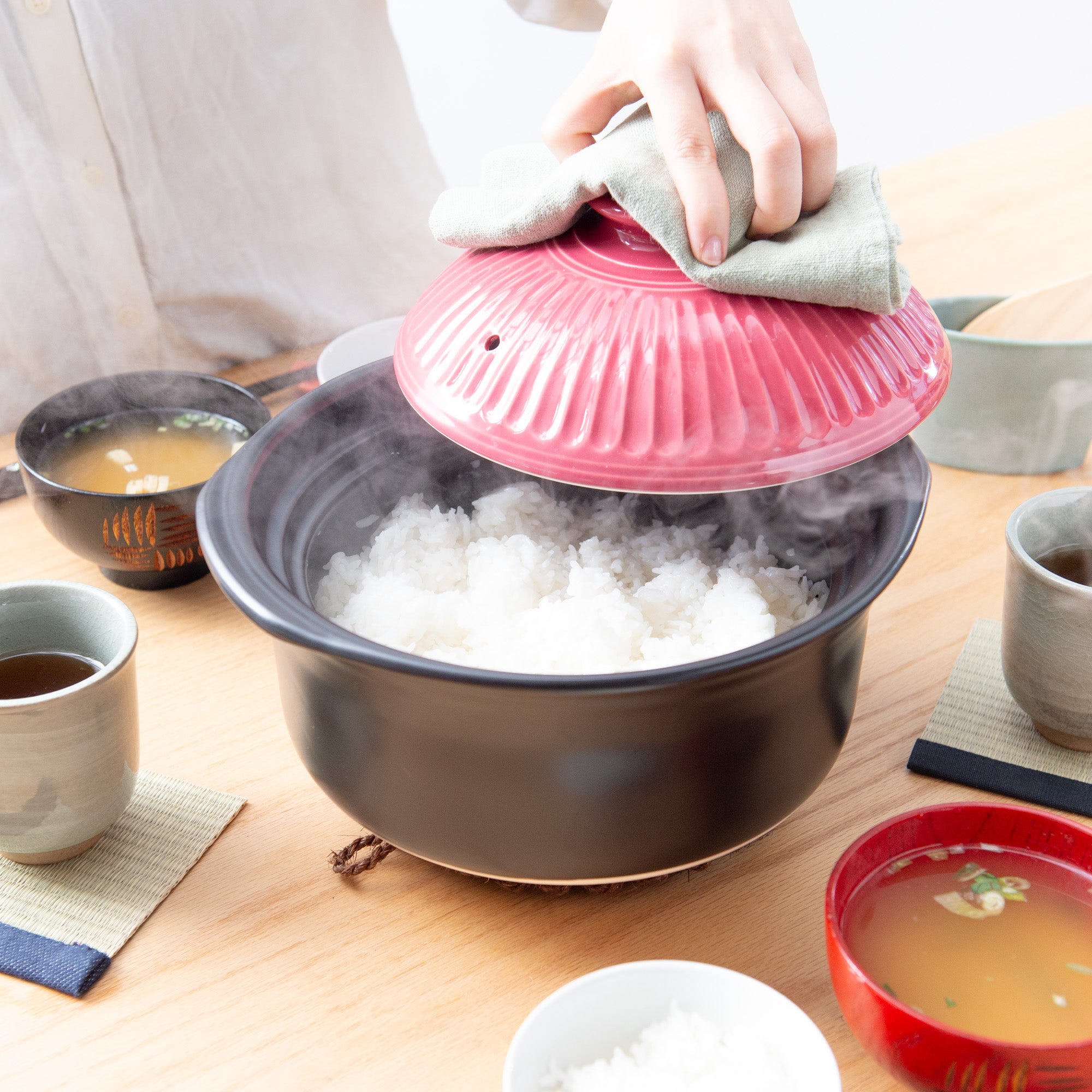 Kikka Pink Chrysanthemum Donabe Rice Cooker 5 rice cooker cups (5 Gou)