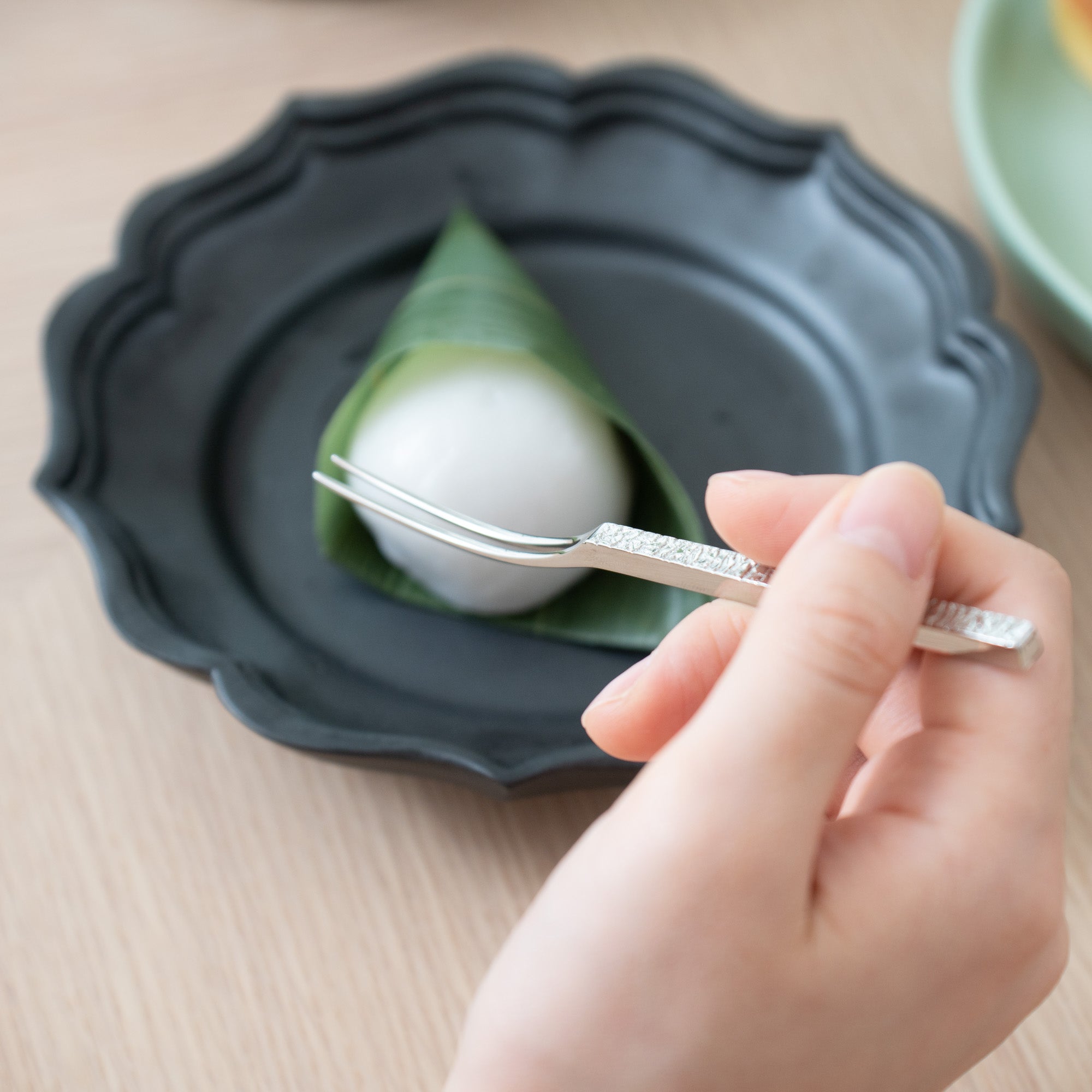 MODERN WABI SABI Obstgabel mit Spiegelfinish