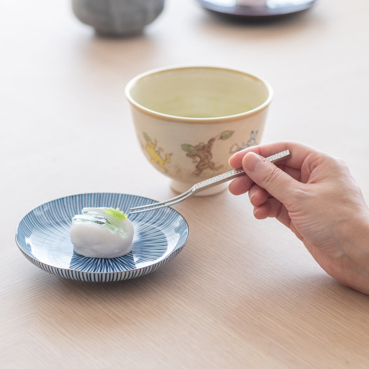 MODERN WABI SABI Obstgabel mit Spiegelfinish