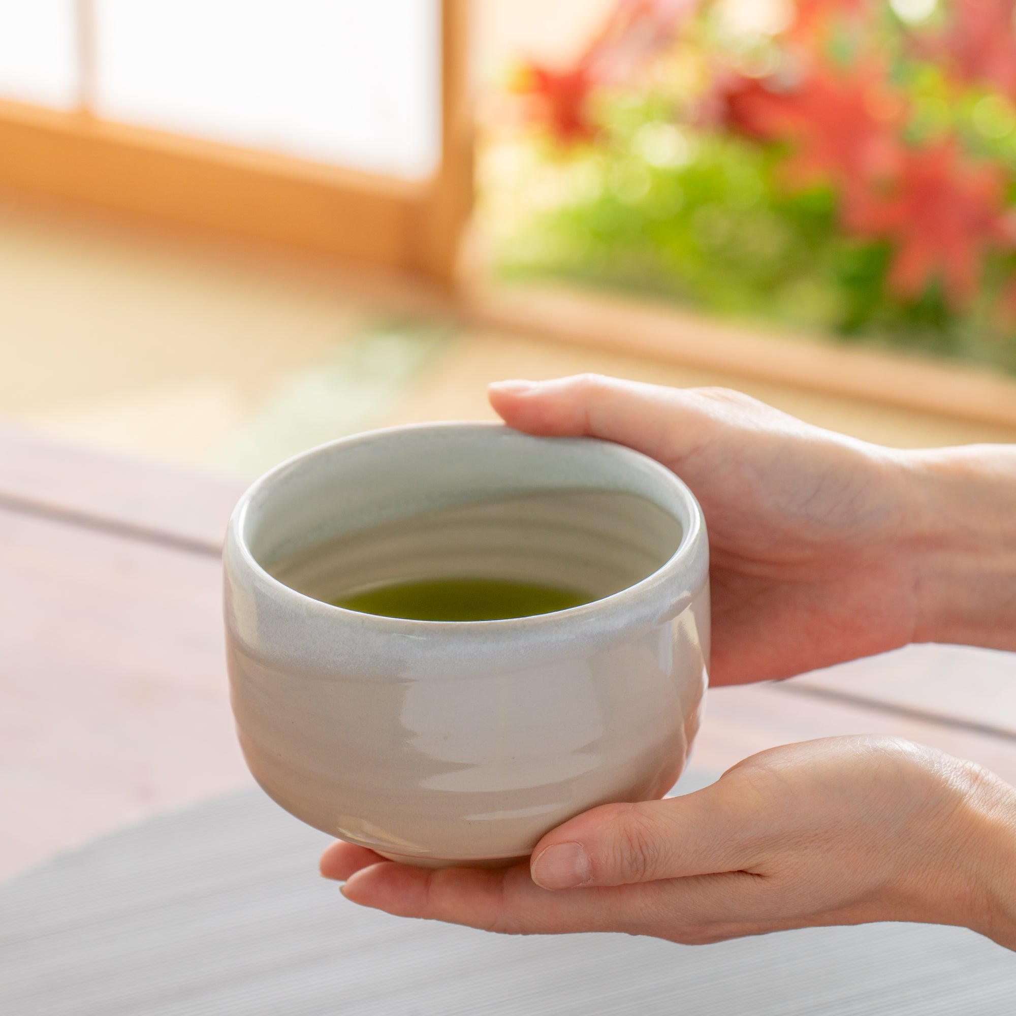 White Cream Gradient Matcha Bowl