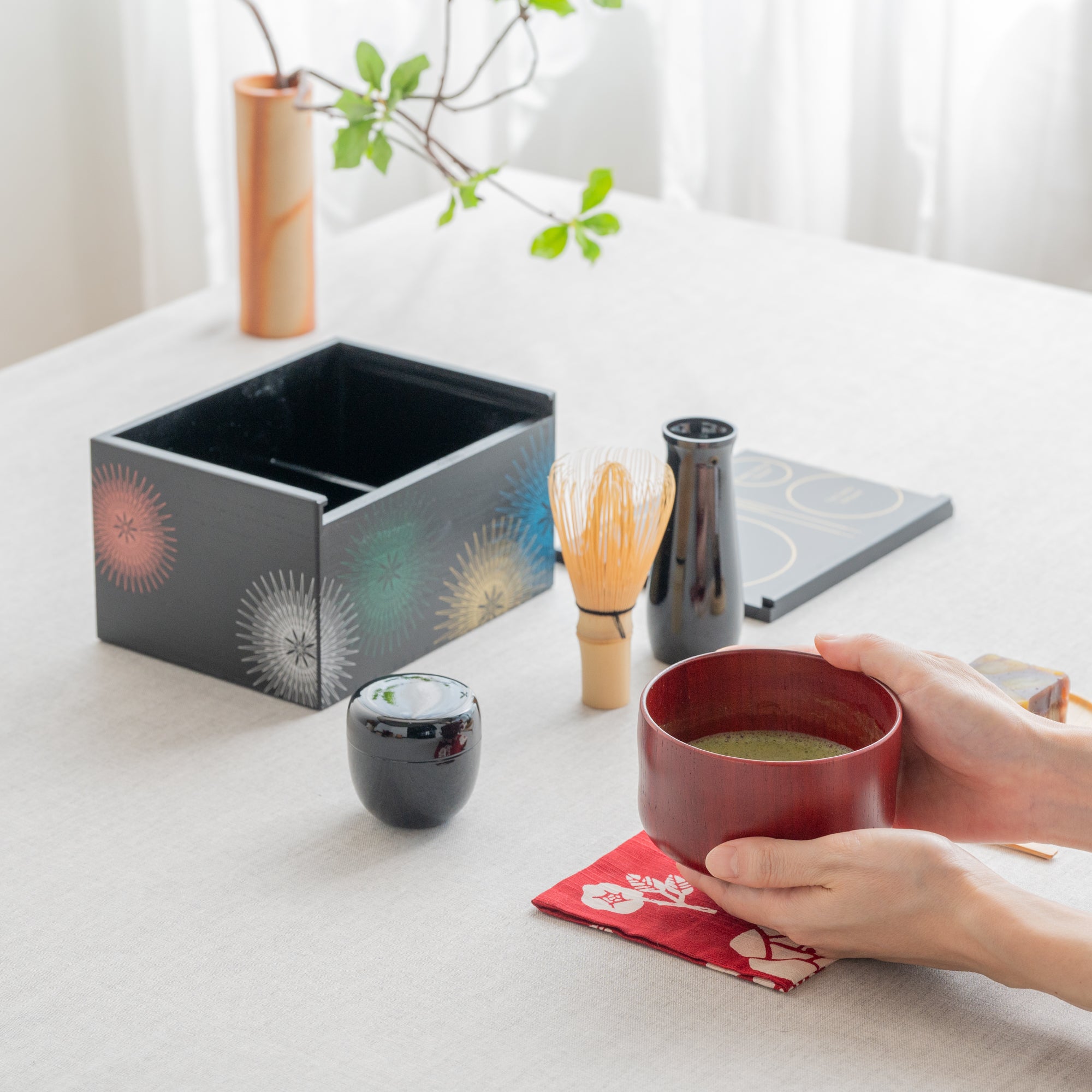 Yu-Chabako Black & Fireworks Matcha Tea Set