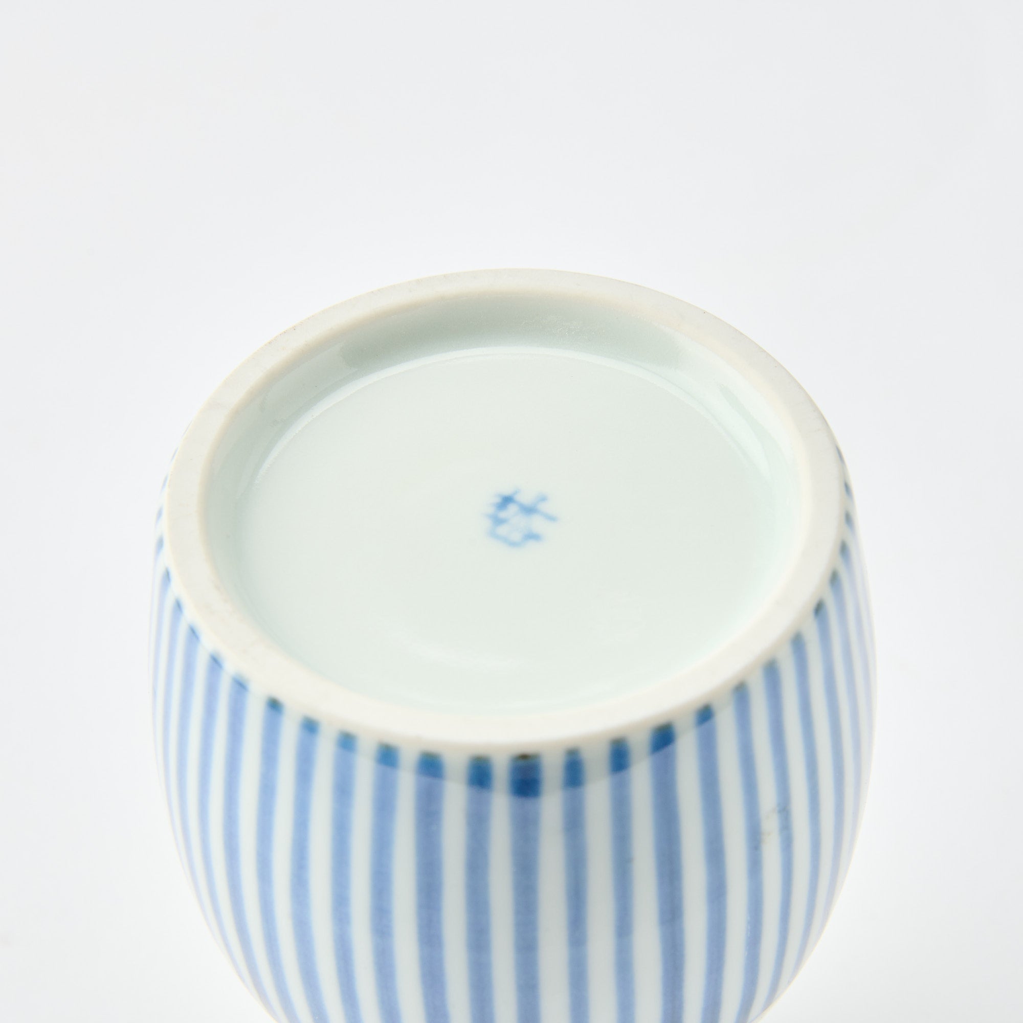 Traditional Patterned Sauce Bottle 7.8 fl oz