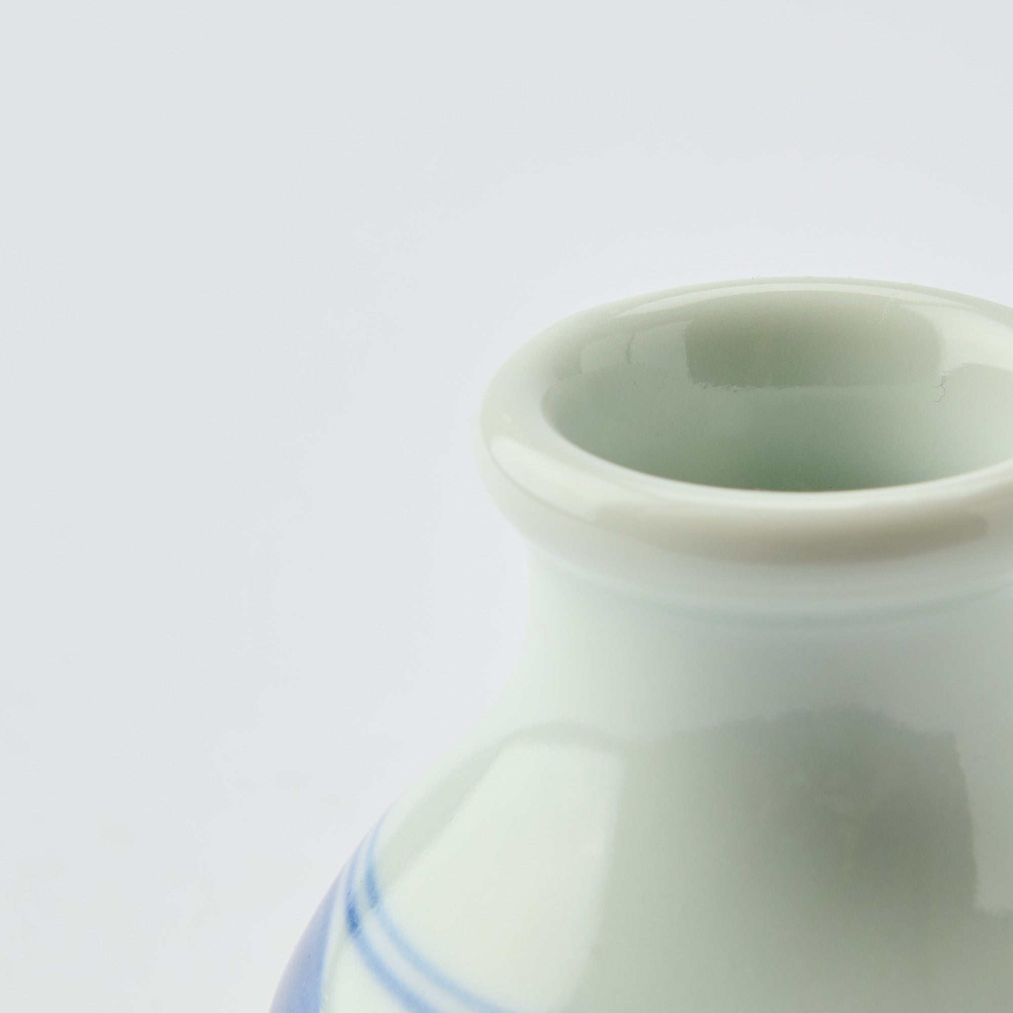 Traditional Patterned Sauce Bottle 5.1 fl oz