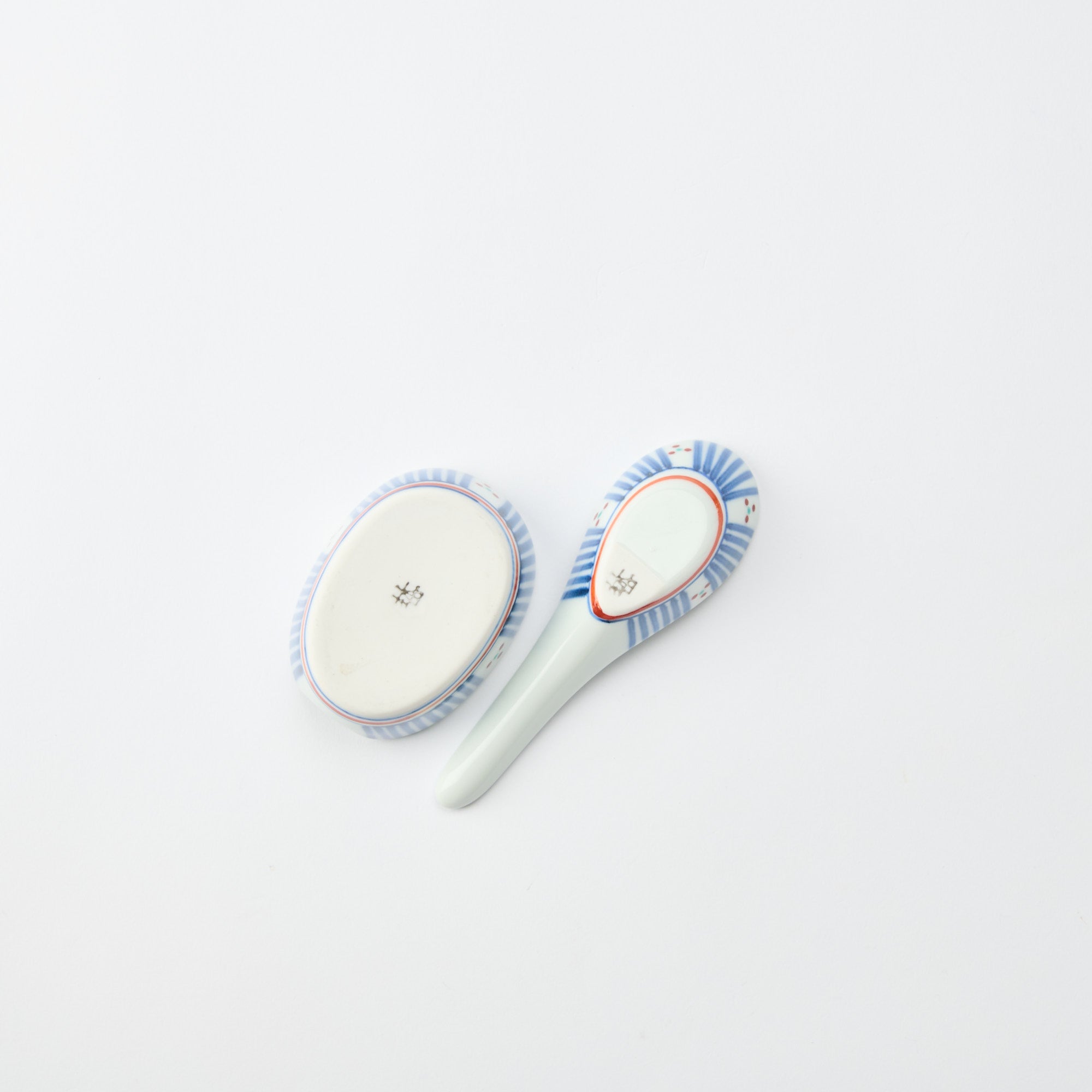 Traditional Patterned Ramen Spoon with Spoon Rest